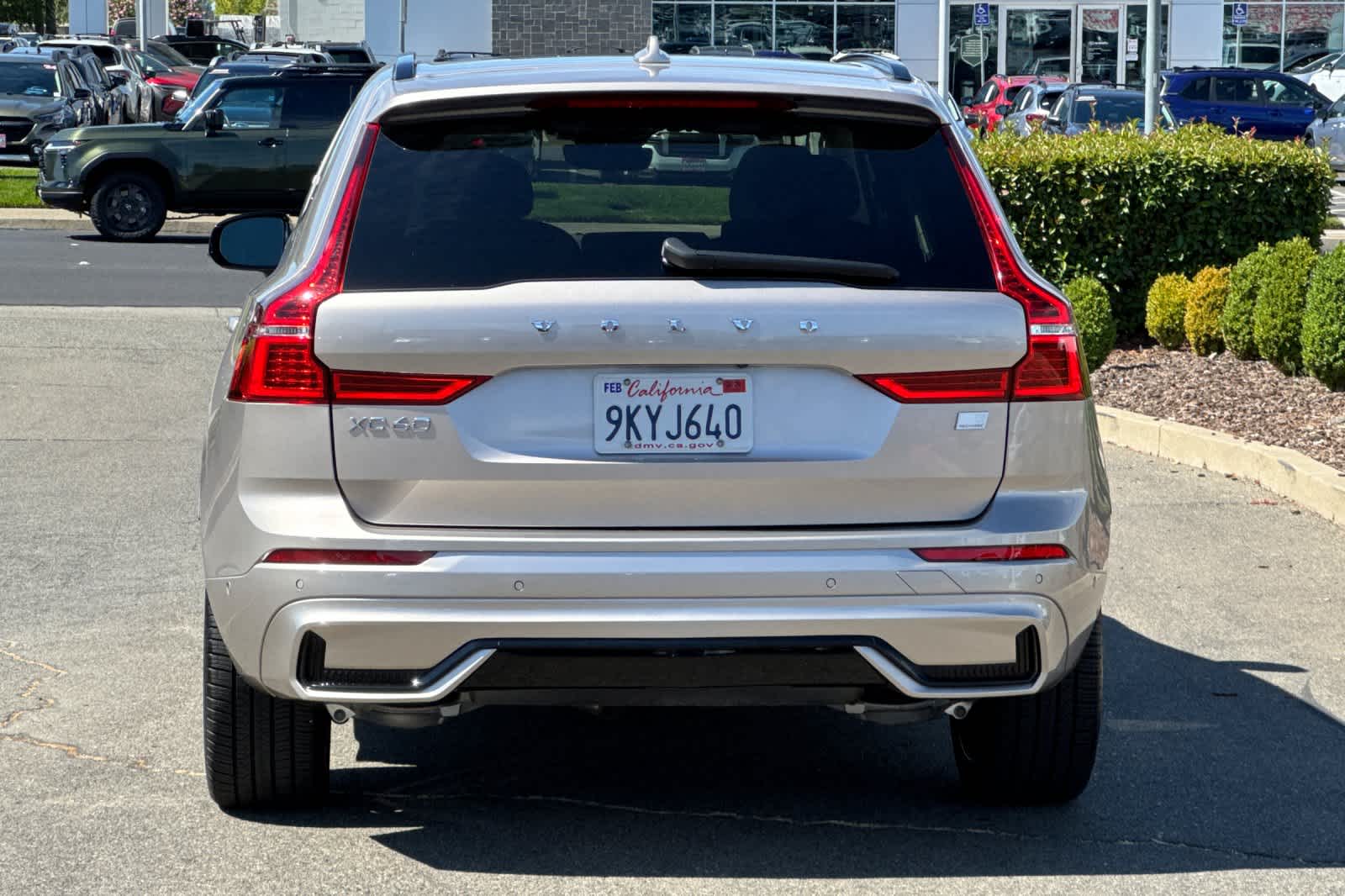 Thumbnail: 2024 Volvo XC60 - 8