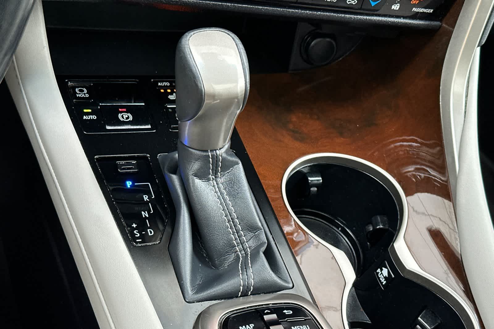 Thumbnail: 2019 Lexus RX - 24