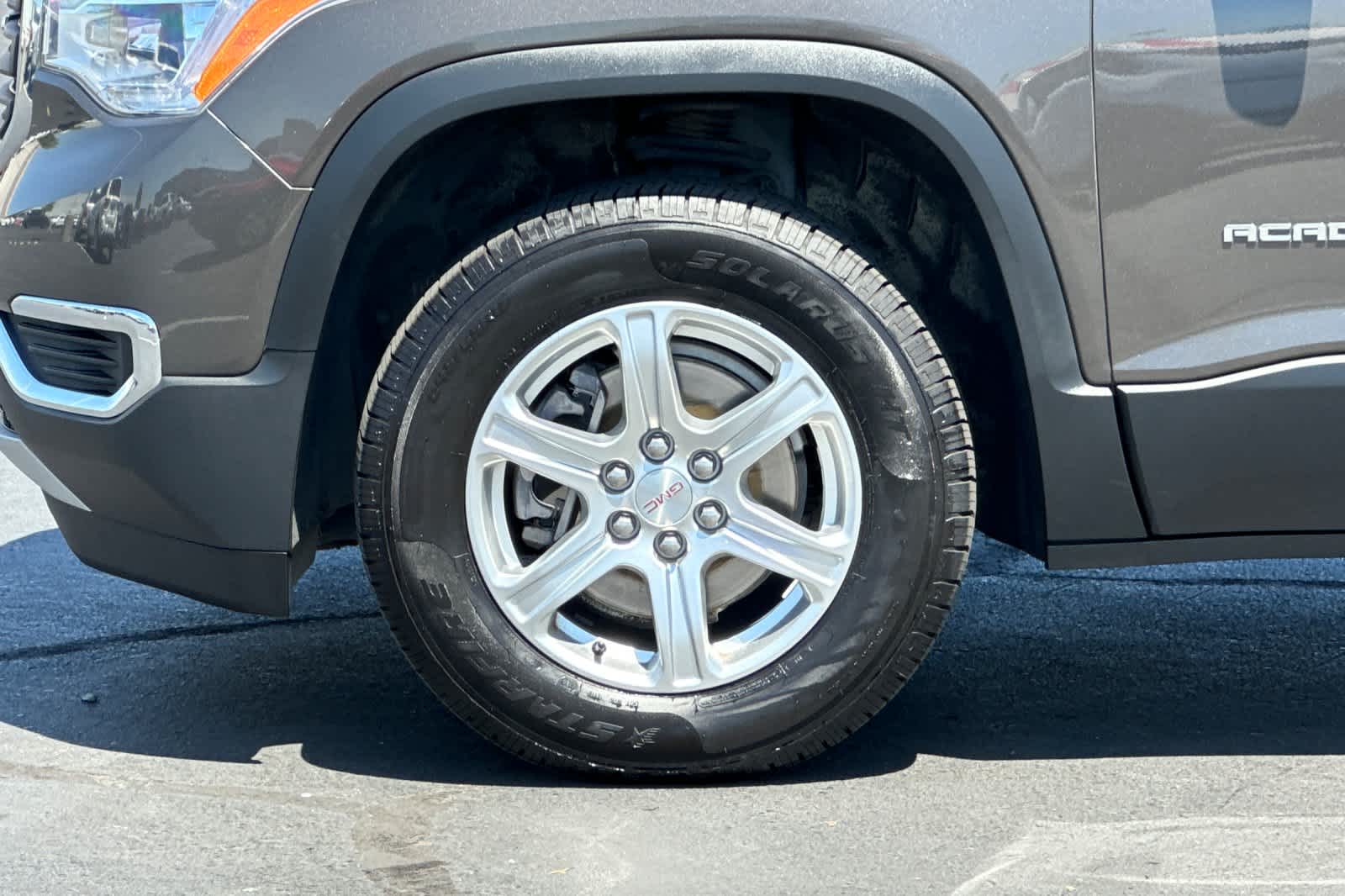 Thumbnail: 2019 GMC Acadia - 31