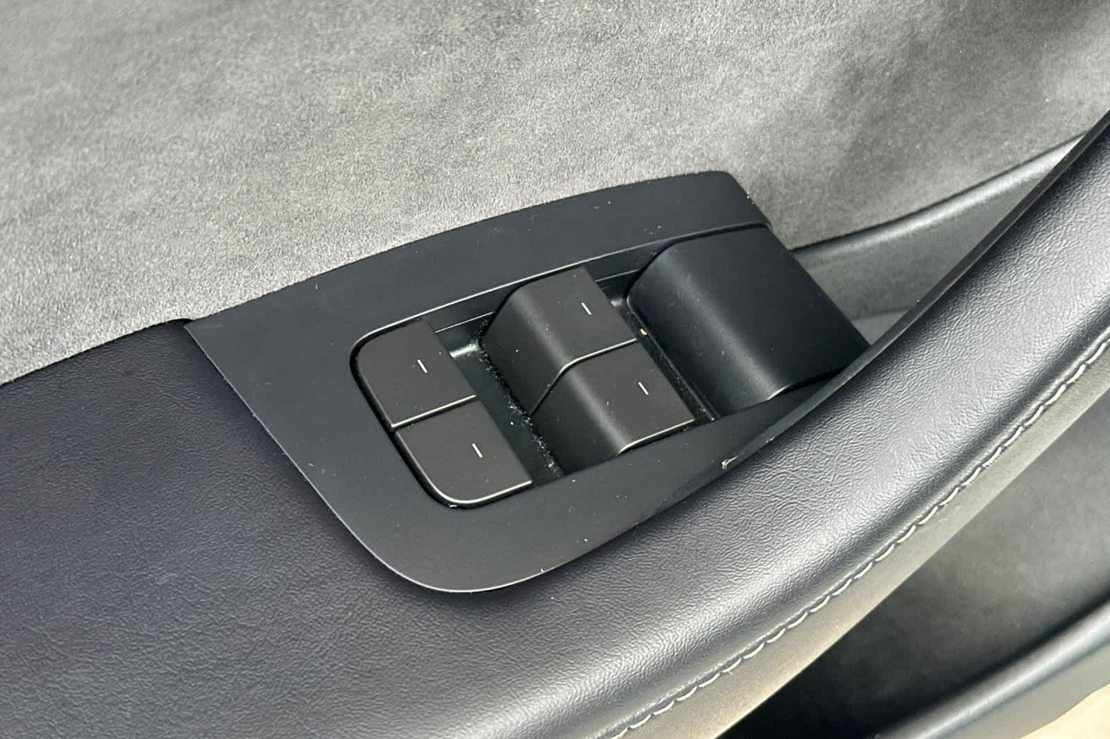 Thumbnail: 2023 Tesla Model 3 - 13