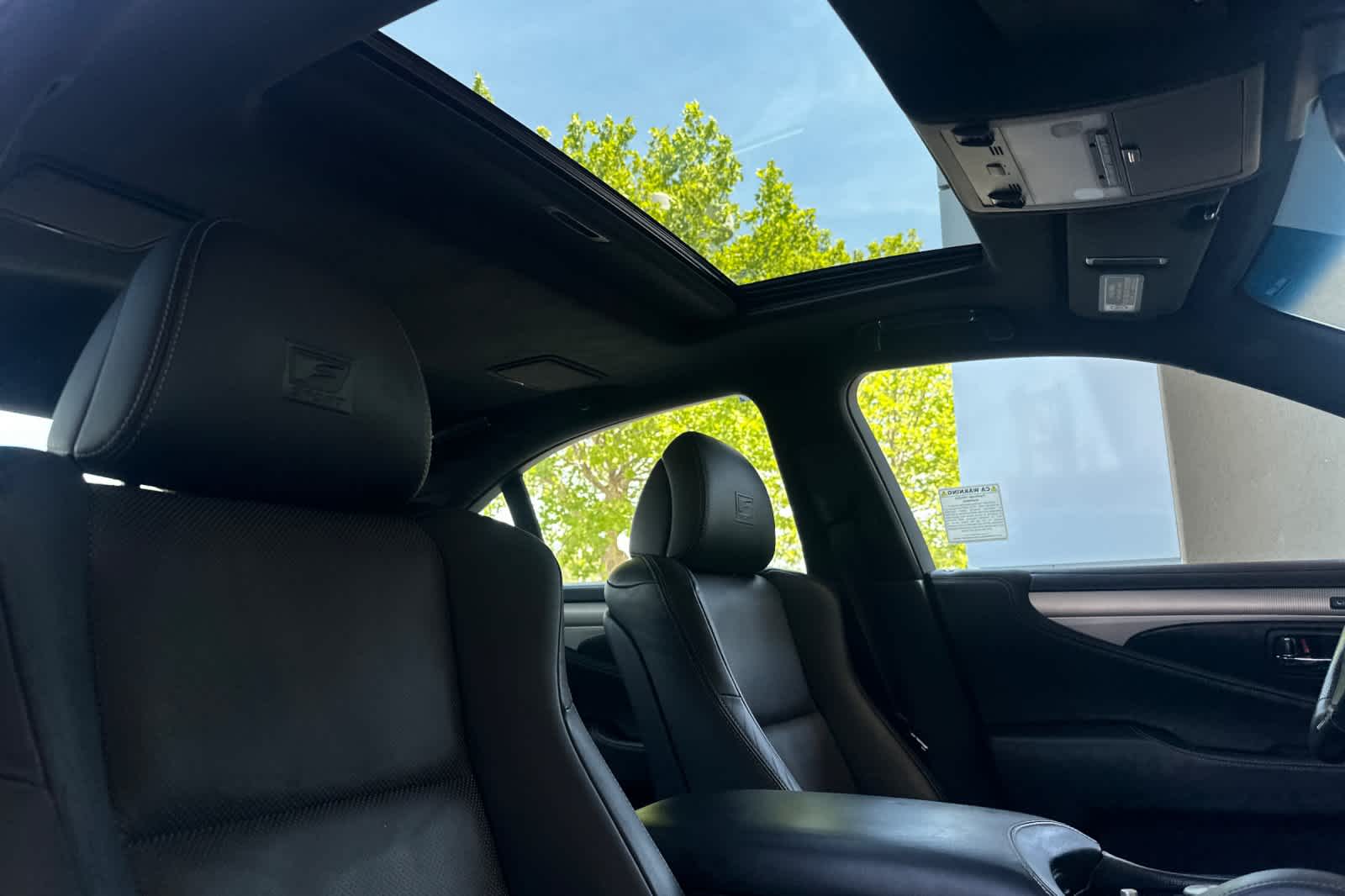 Thumbnail: 2016 Lexus LS - 17