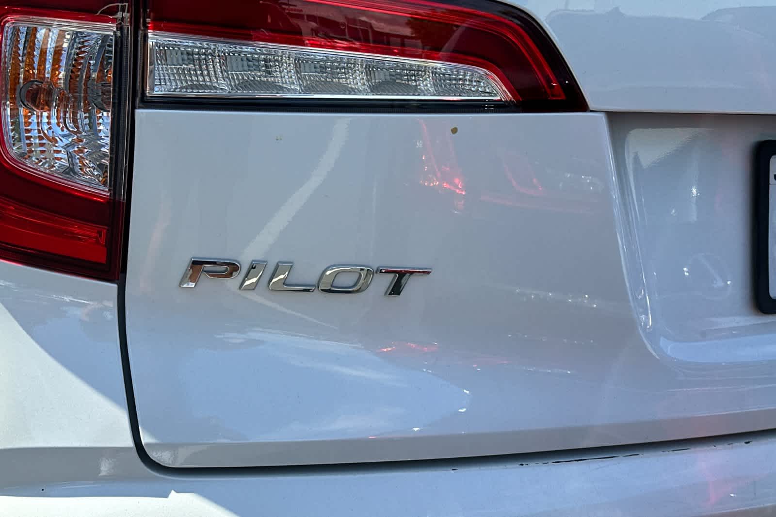 Thumbnail: 2020 Honda Pilot - 6