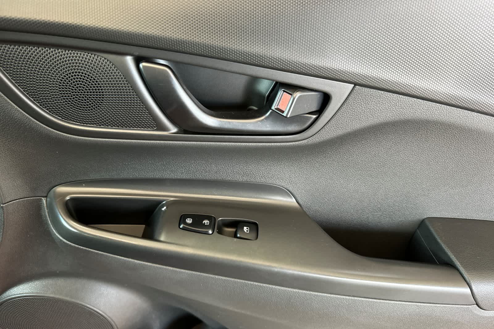 Thumbnail: 2022 Hyundai Kona - 18