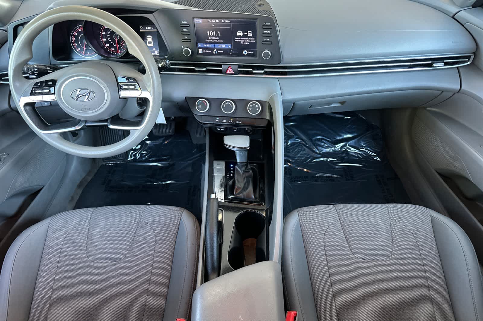 Thumbnail: 2021 Hyundai Elantra - 3