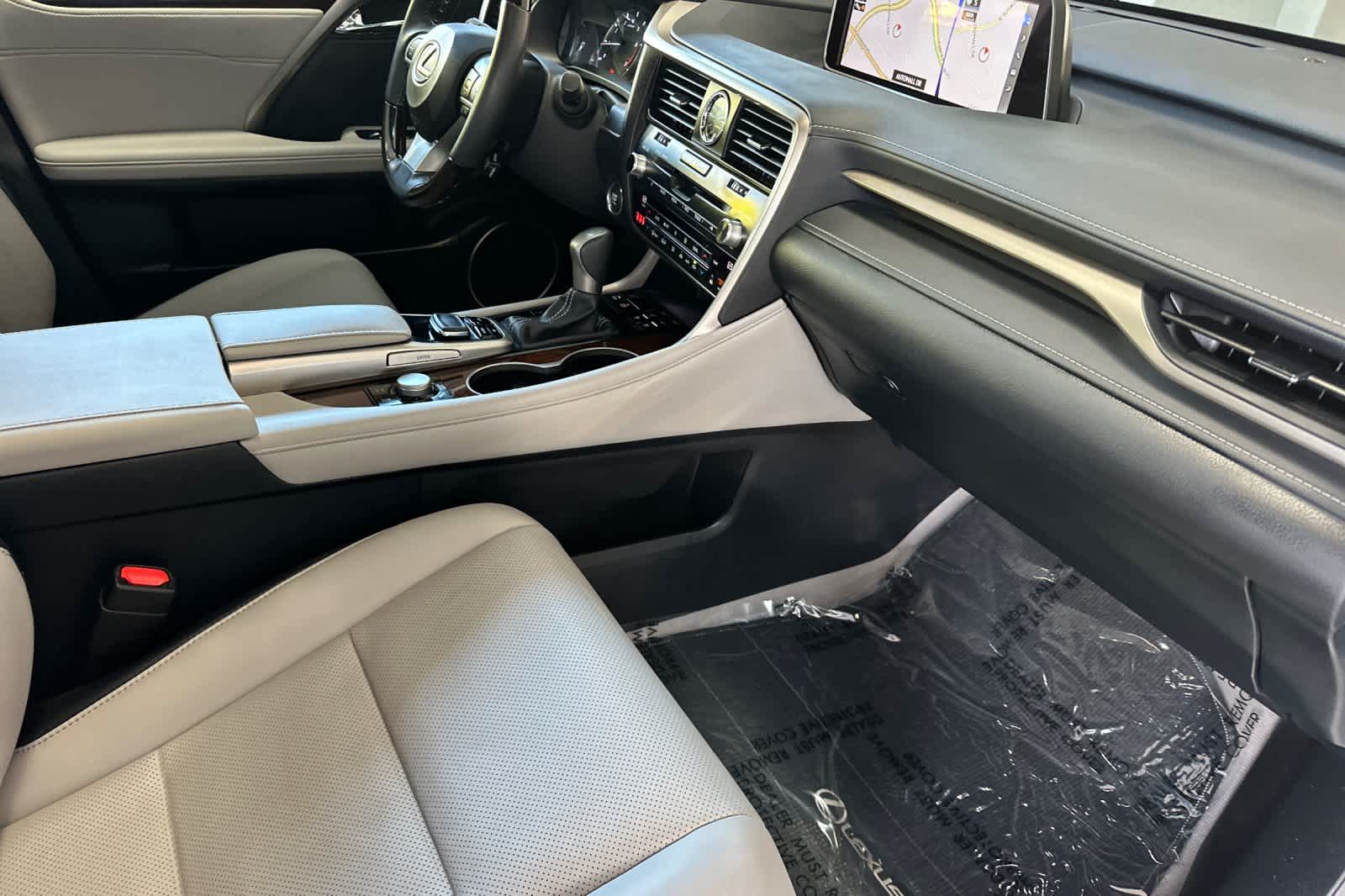 Thumbnail: 2019 Lexus RX - 17