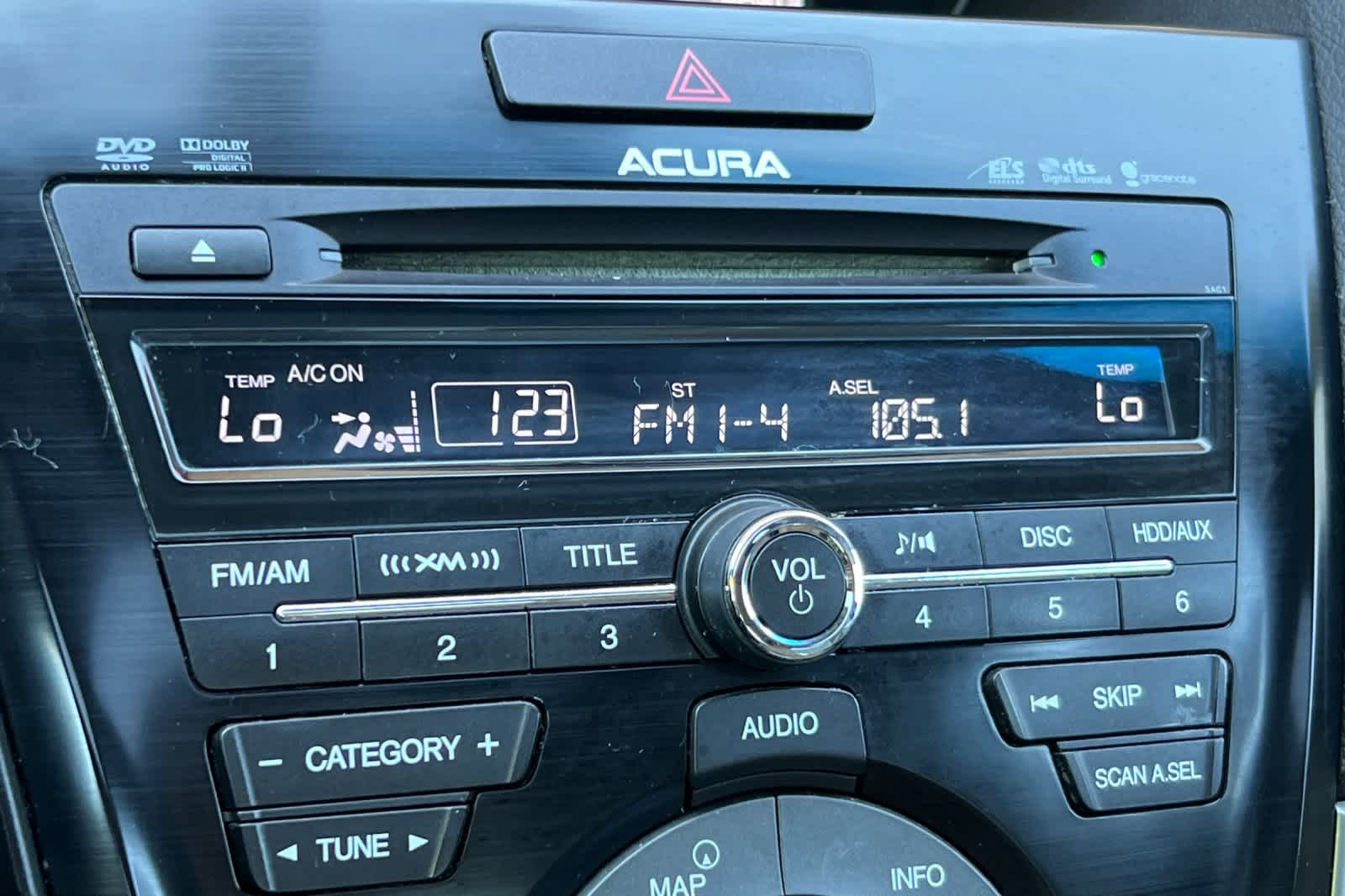 Thumbnail: 2015 Acura ILX - 18