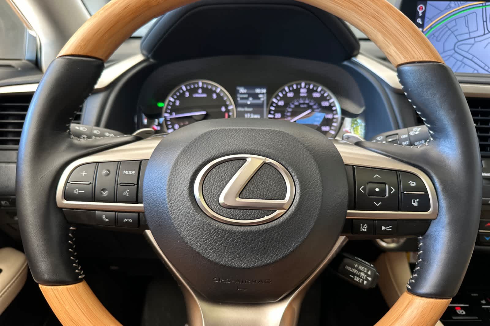 Thumbnail: 2022 Lexus RX - 27