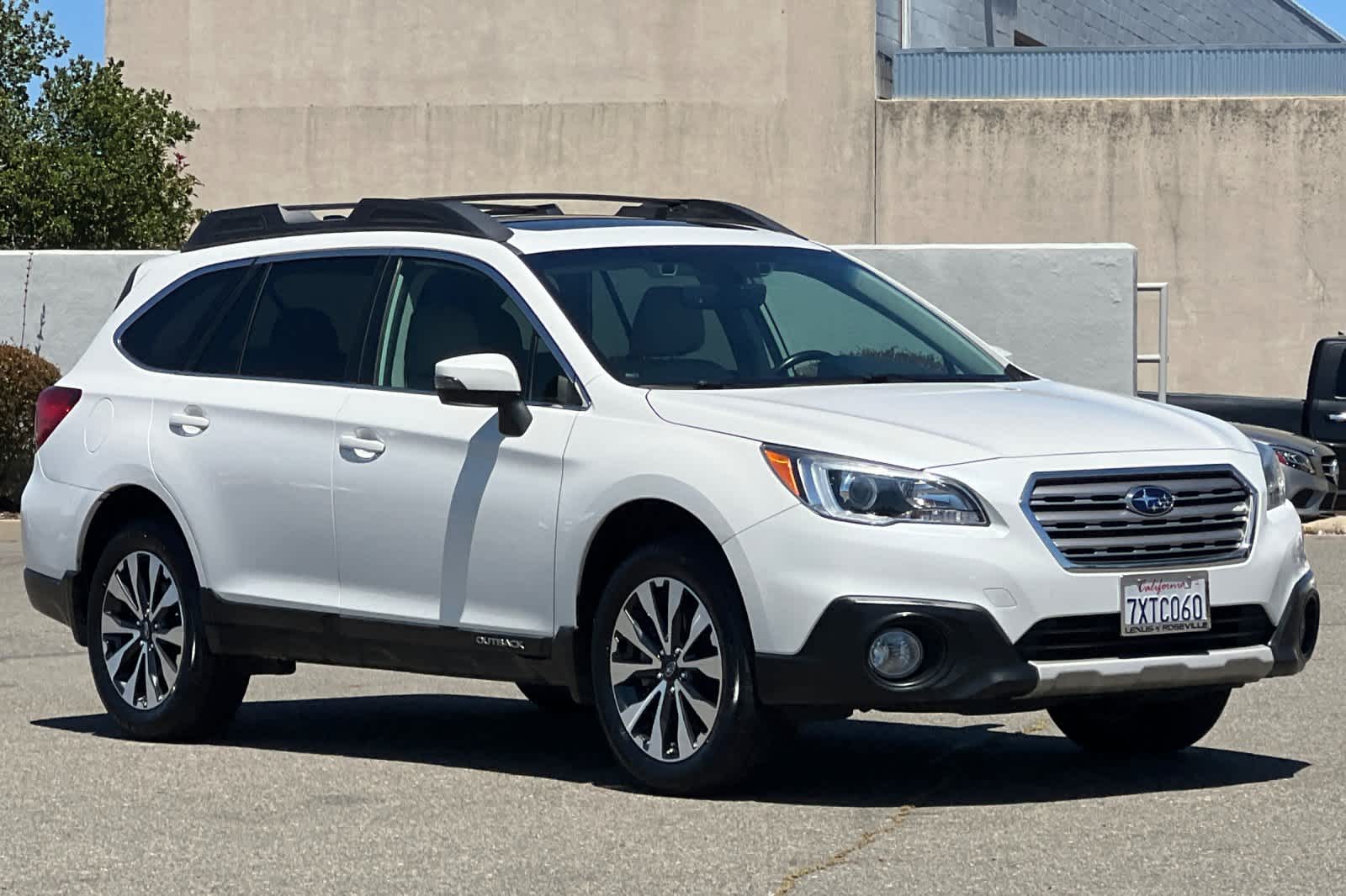 Thumbnail: 2017 Subaru Outback - 5