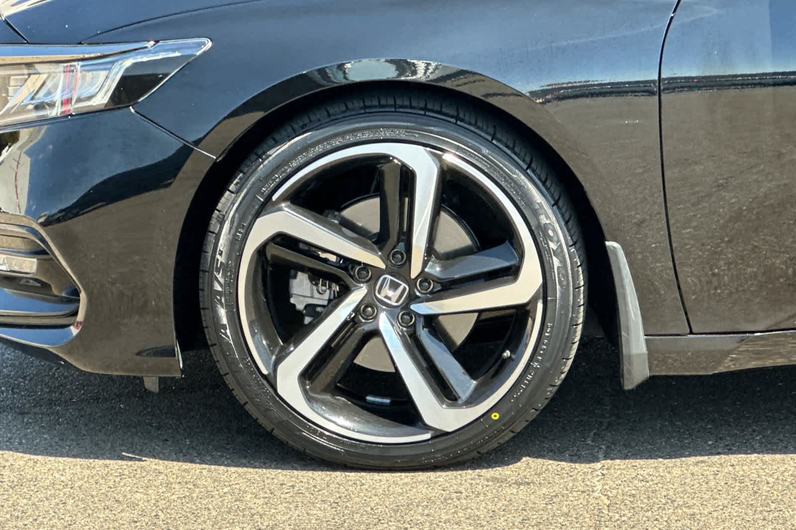 Thumbnail: 2018 Honda Accord - 29