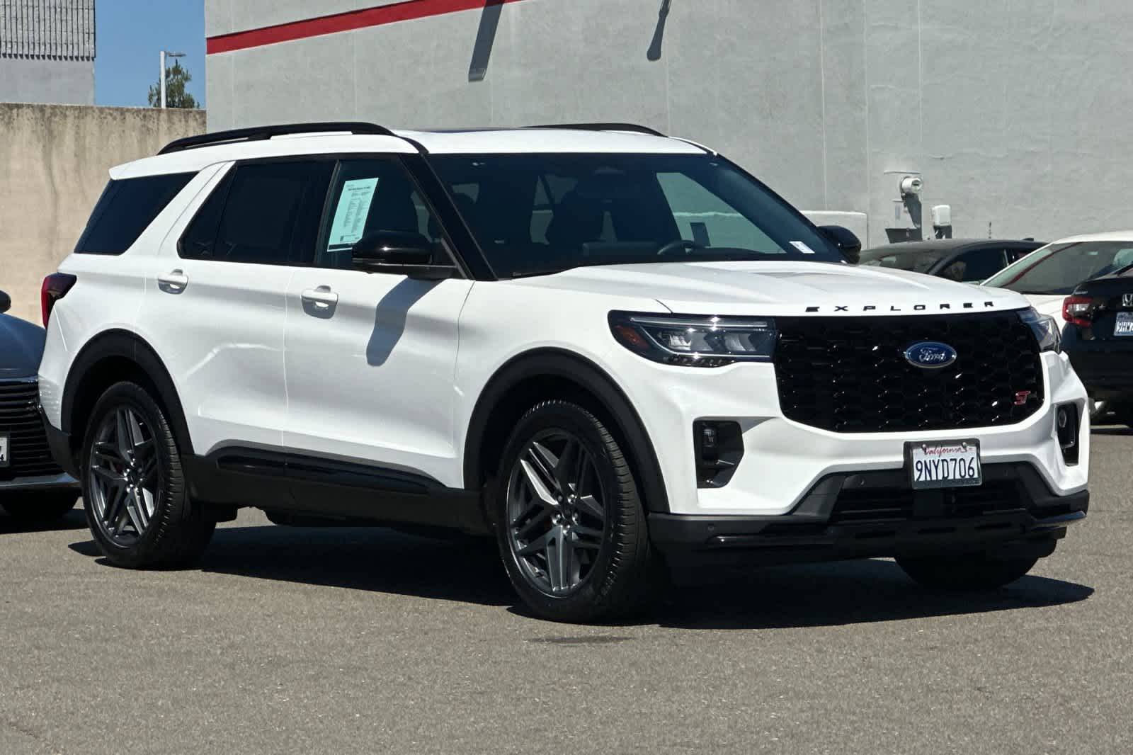 Thumbnail: 2025 Ford Explorer - 5