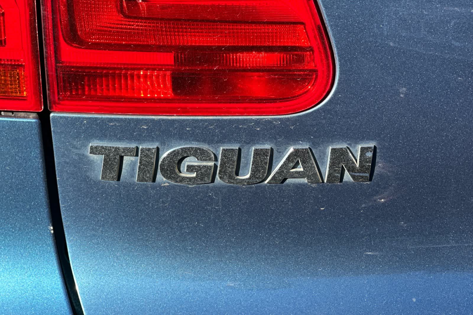 Thumbnail: 2017 Volkswagen Tiguan - 7