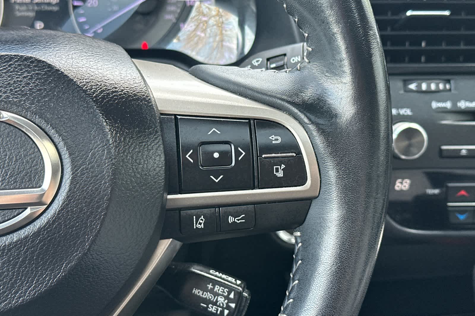 Thumbnail: 2019 Lexus RX - 28