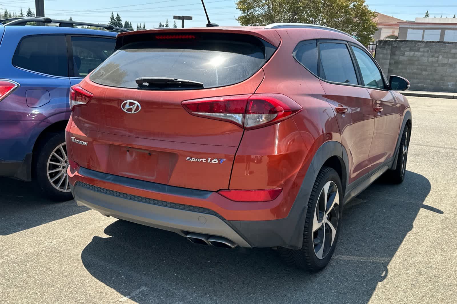 Thumbnail: 2016 Hyundai Tucson - 2