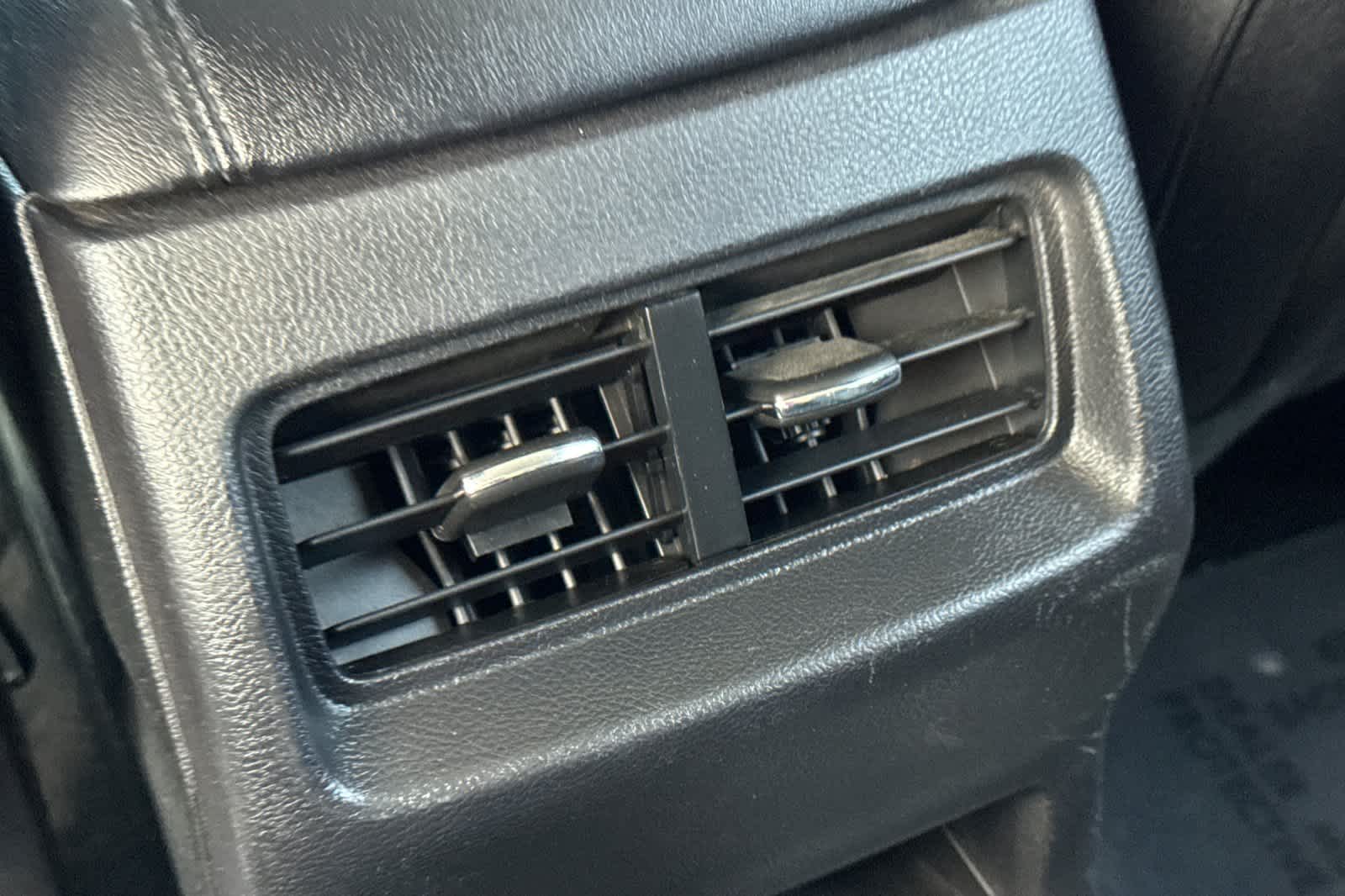 Thumbnail: 2019 Ford Edge - 14