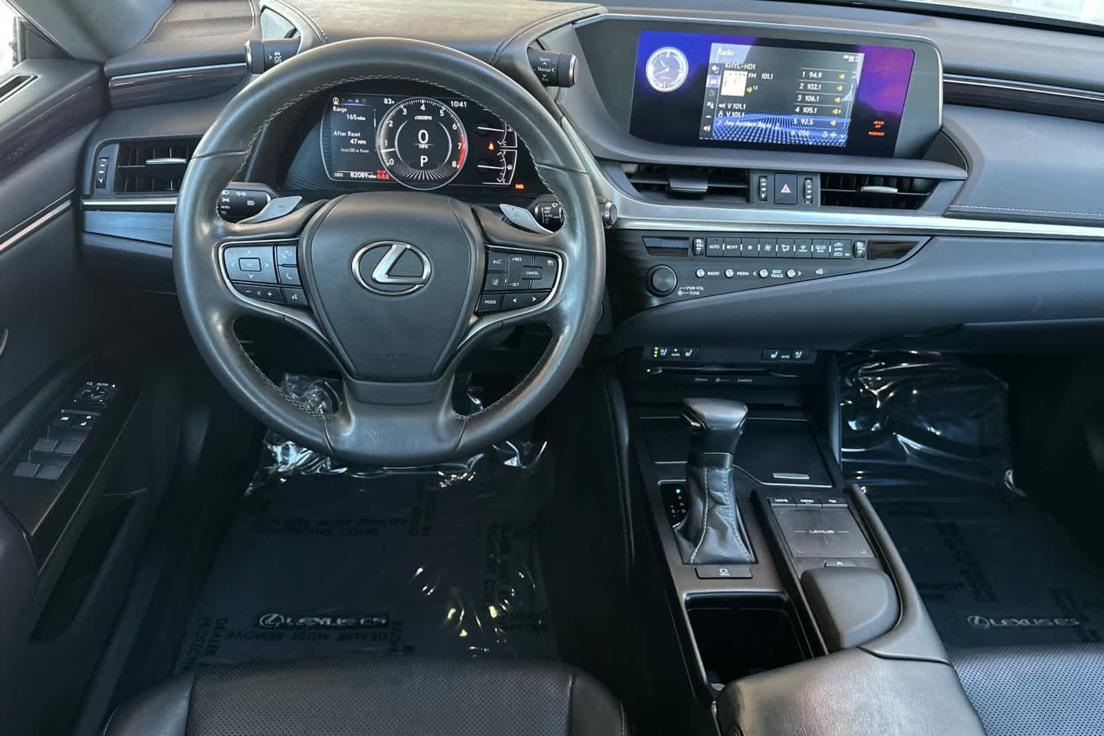 Thumbnail: 2020 Lexus ES - 15