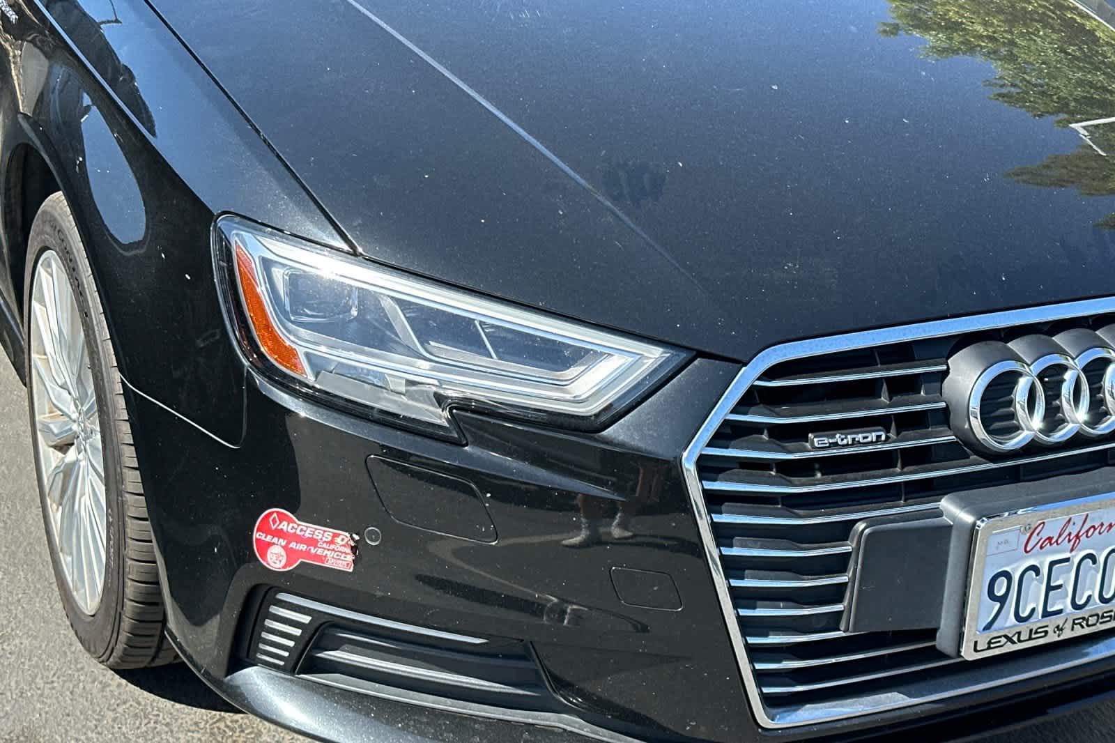 Thumbnail: 2017 Audi A3 e-tron - 8