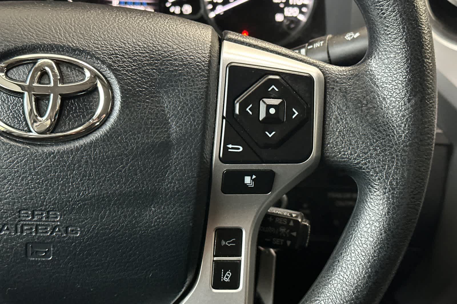 Thumbnail: 2018 Toyota Tundra - 25