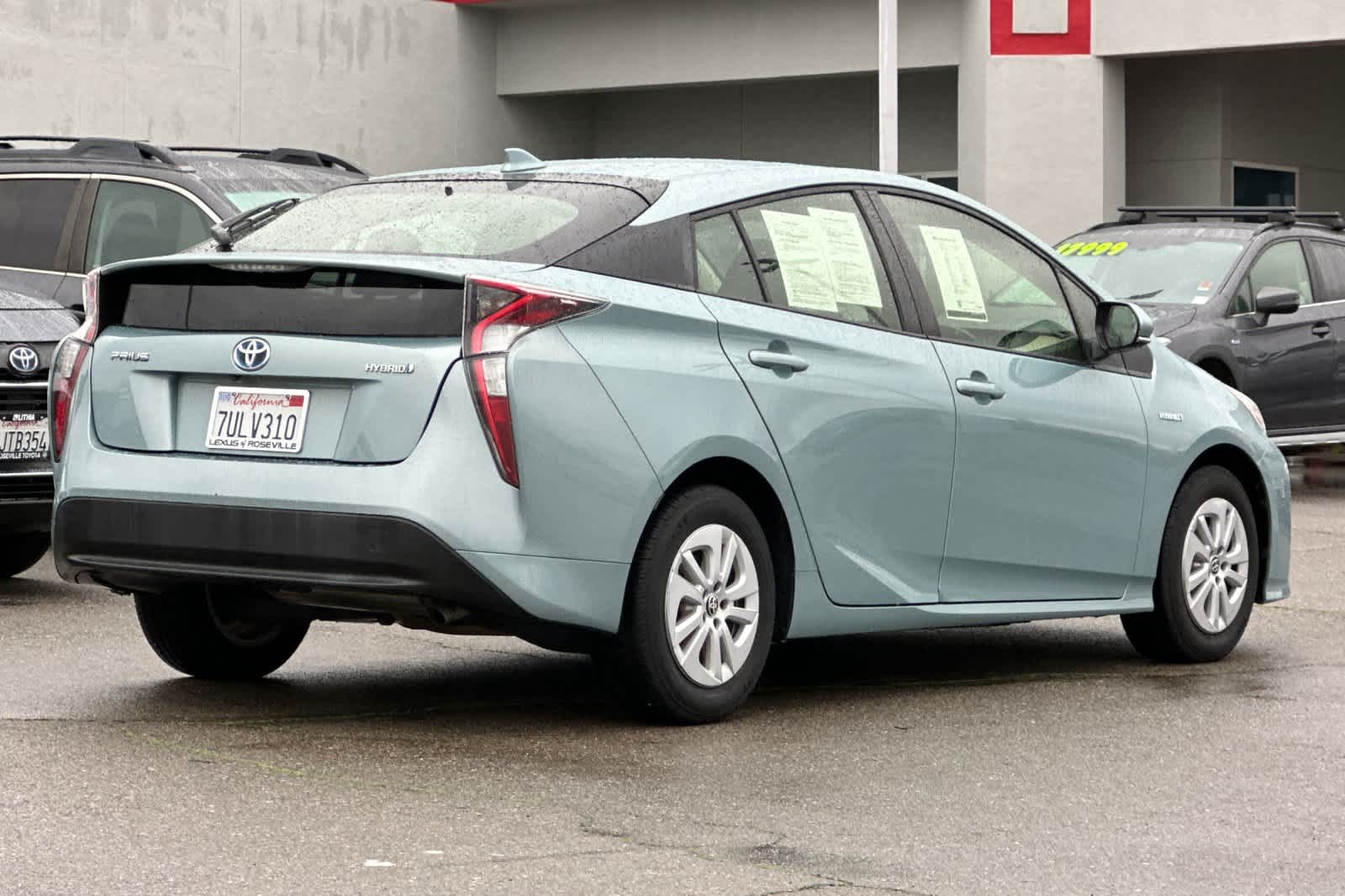 Thumbnail: 2016 Toyota Prius - 2