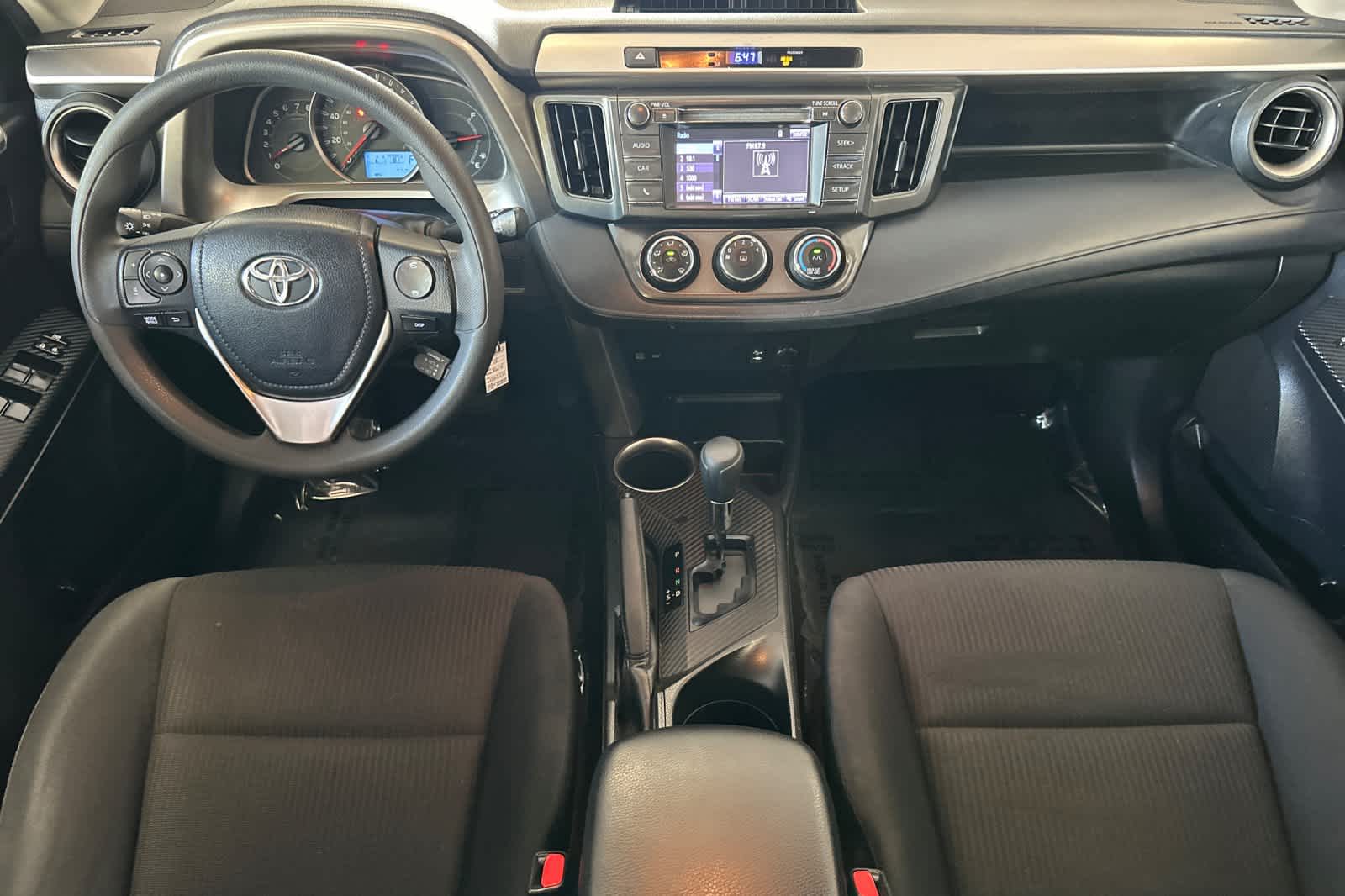Thumbnail: 2015 Toyota RAV4 - 3