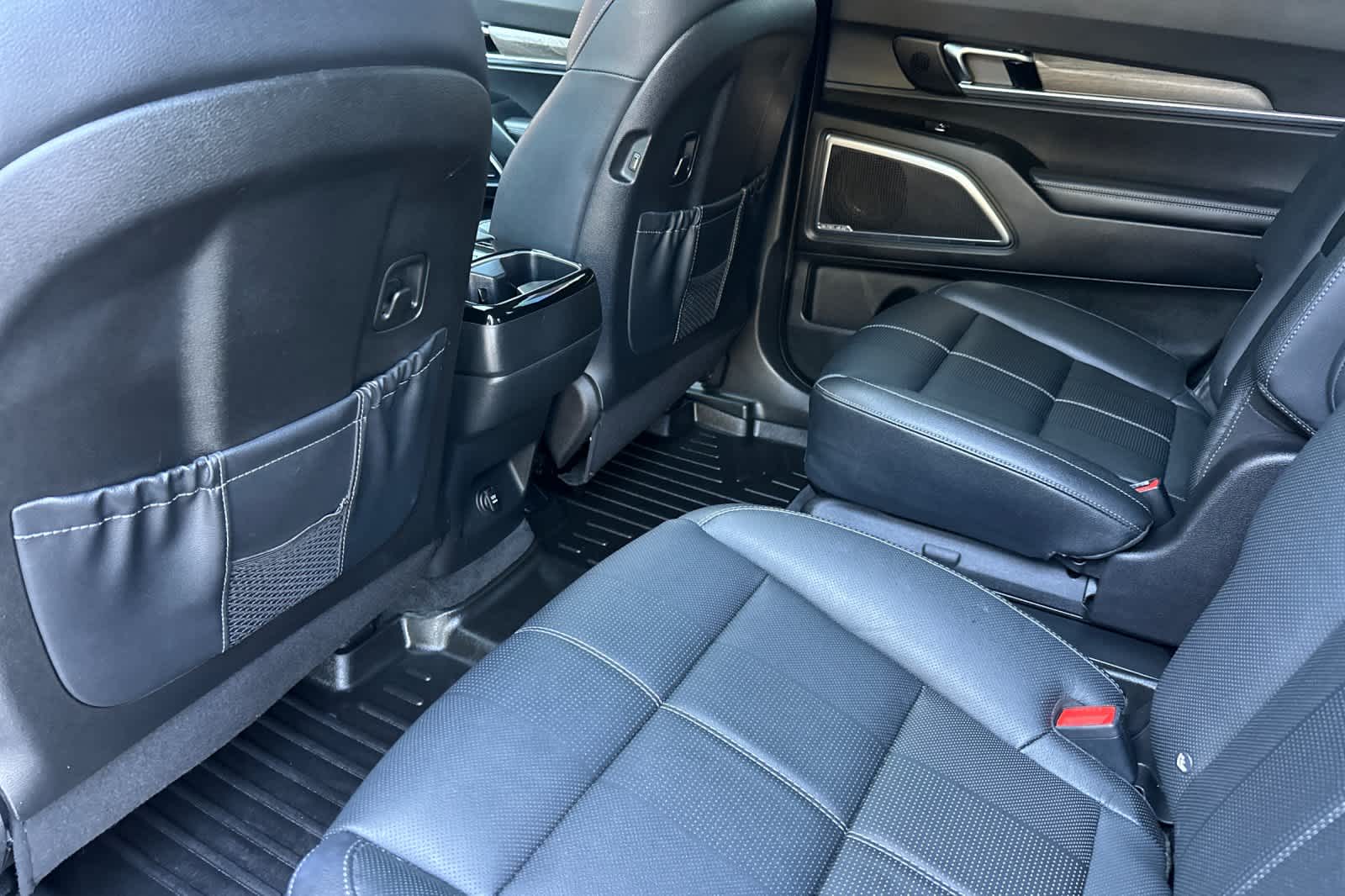 Thumbnail: 2022 Kia Telluride - 4