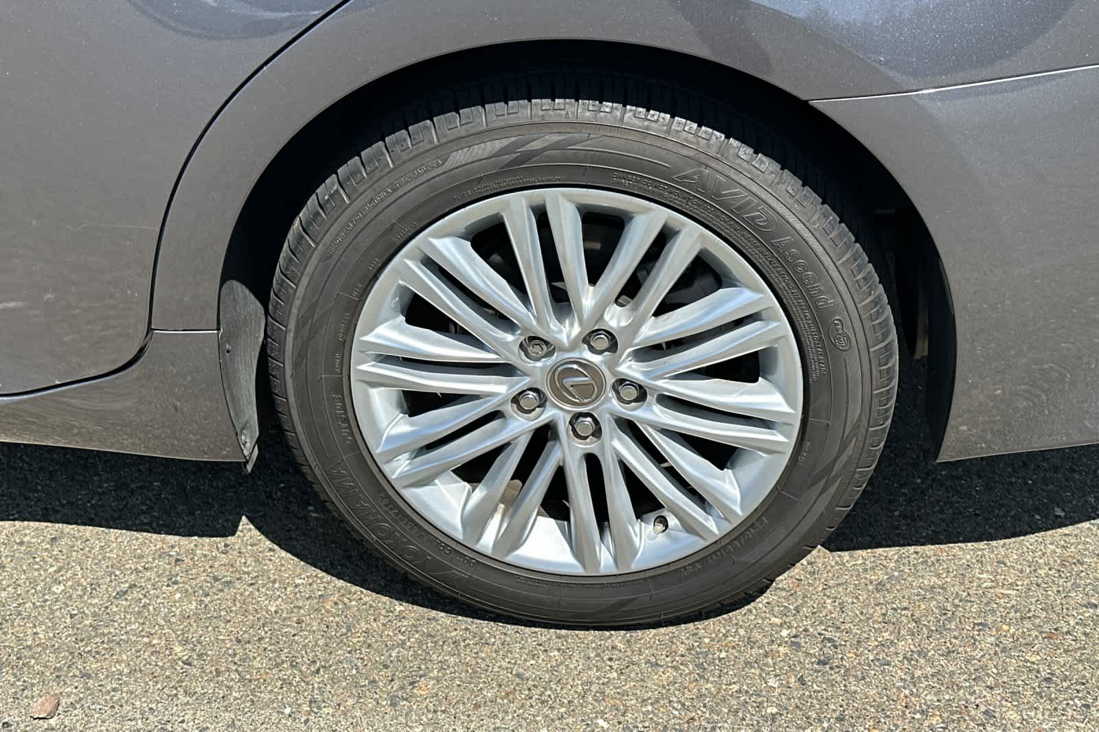 2015 Lexus ES 350 18