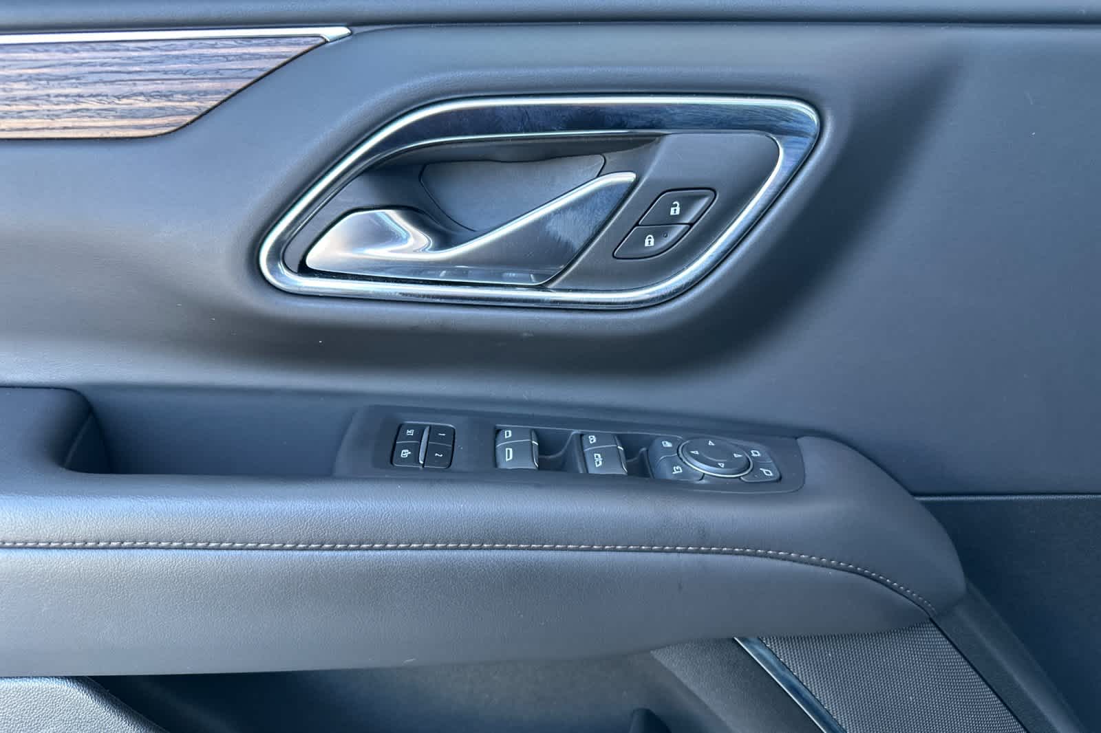 Thumbnail: 2024 Chevrolet Tahoe - 11