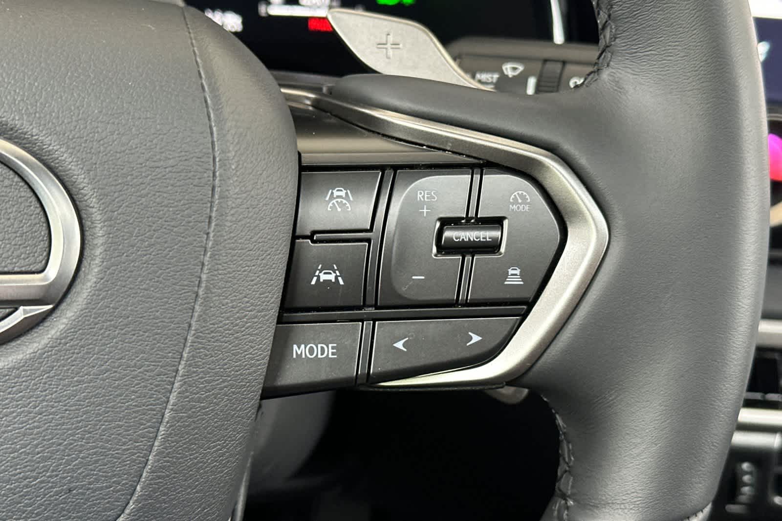 Thumbnail: 2025 Lexus RX - 27