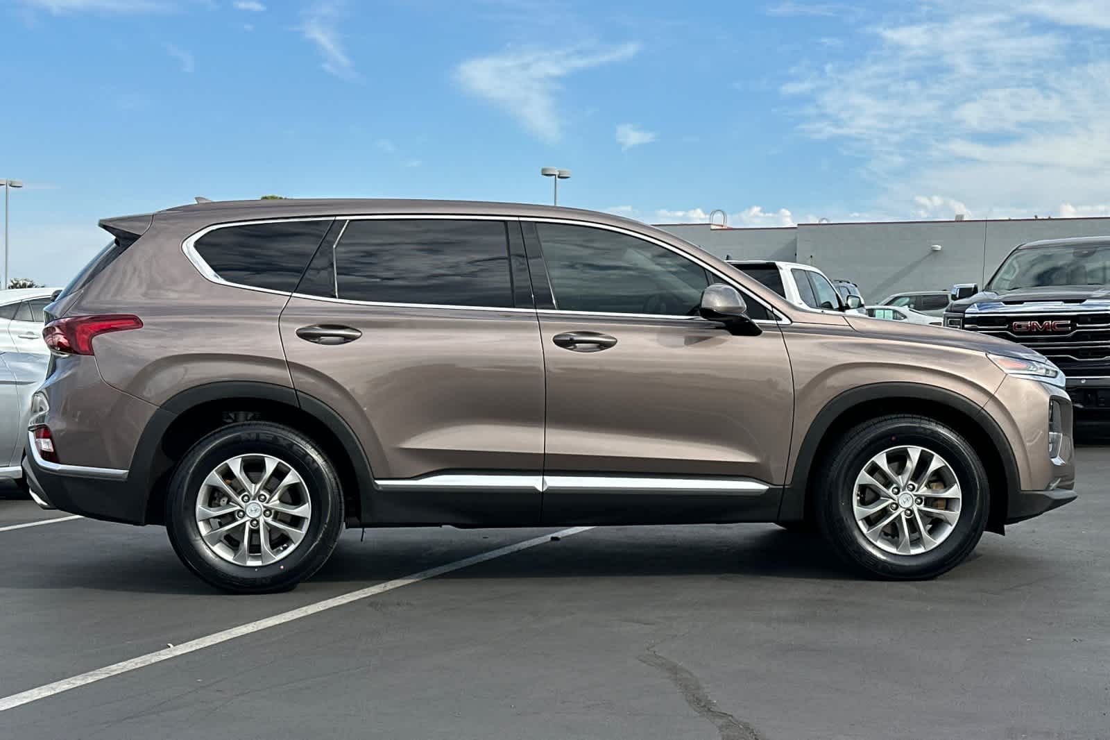 Thumbnail: 2020 Hyundai Santa Fe - 6