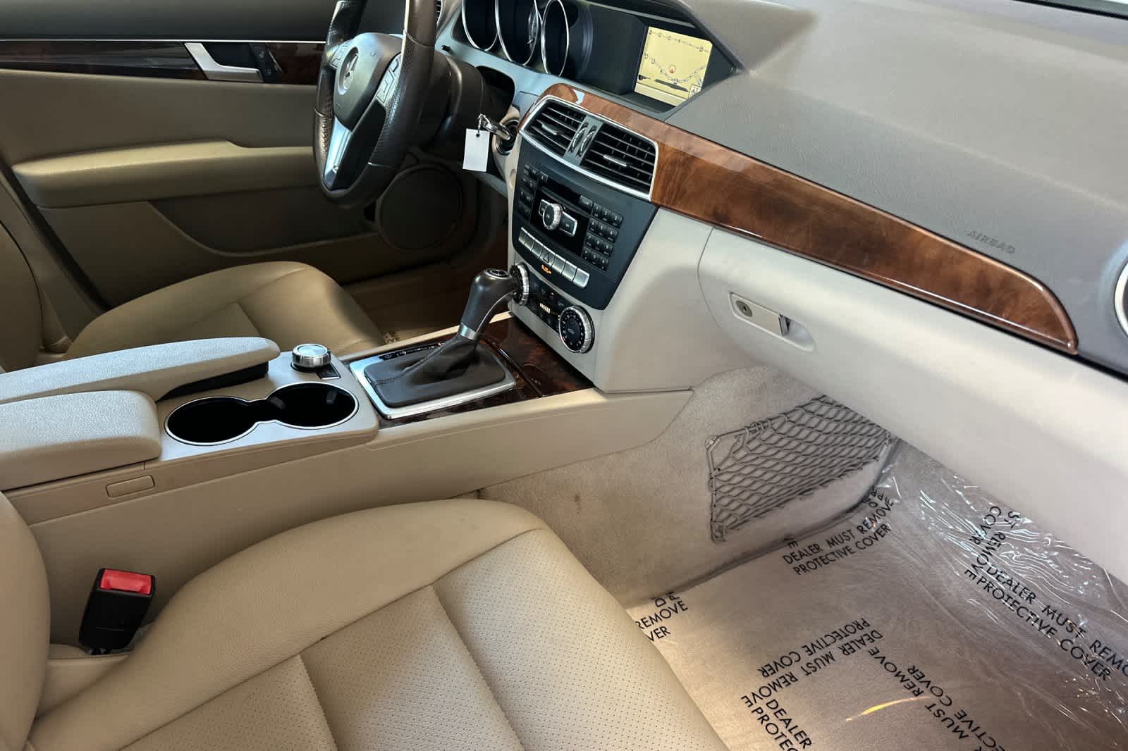 Thumbnail: 2014 Mercedes-Benz C-Class - 16