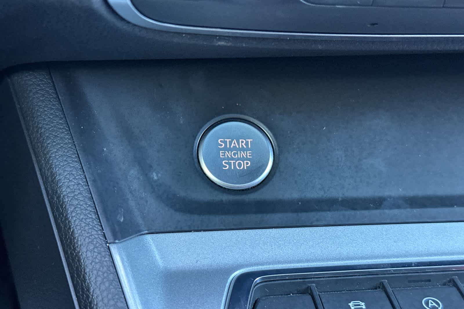 Thumbnail: 2020 Audi Q3 - 24