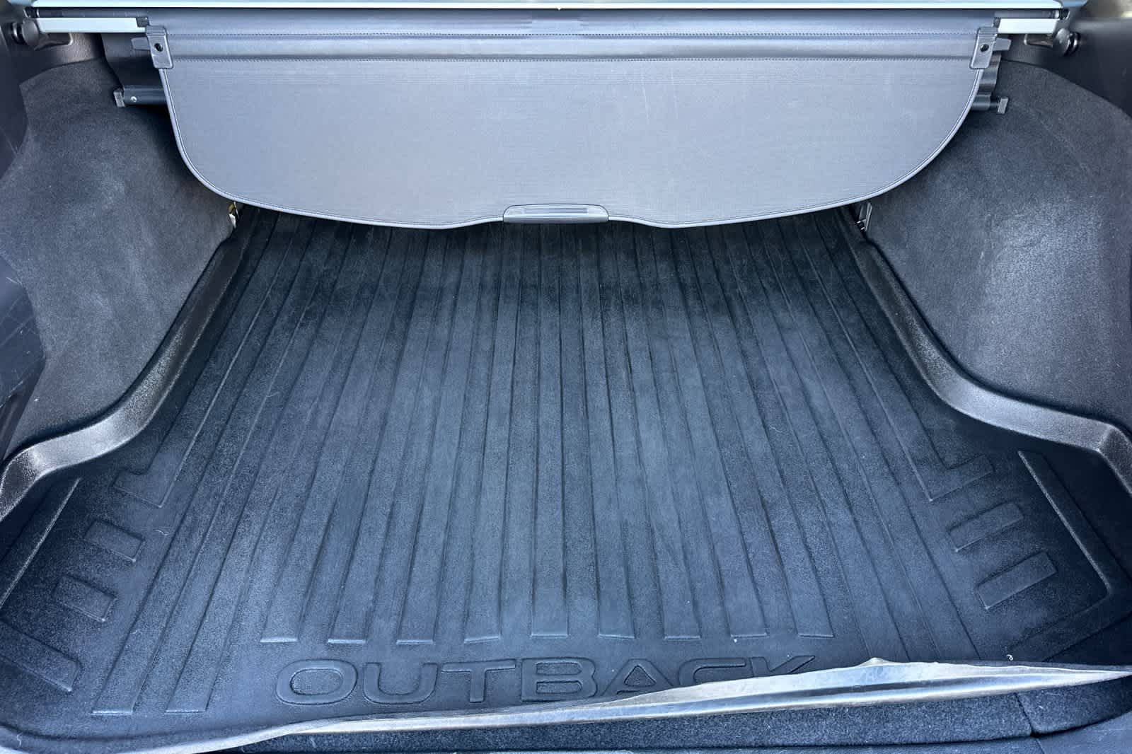 Thumbnail: 2016 Subaru Outback - 16