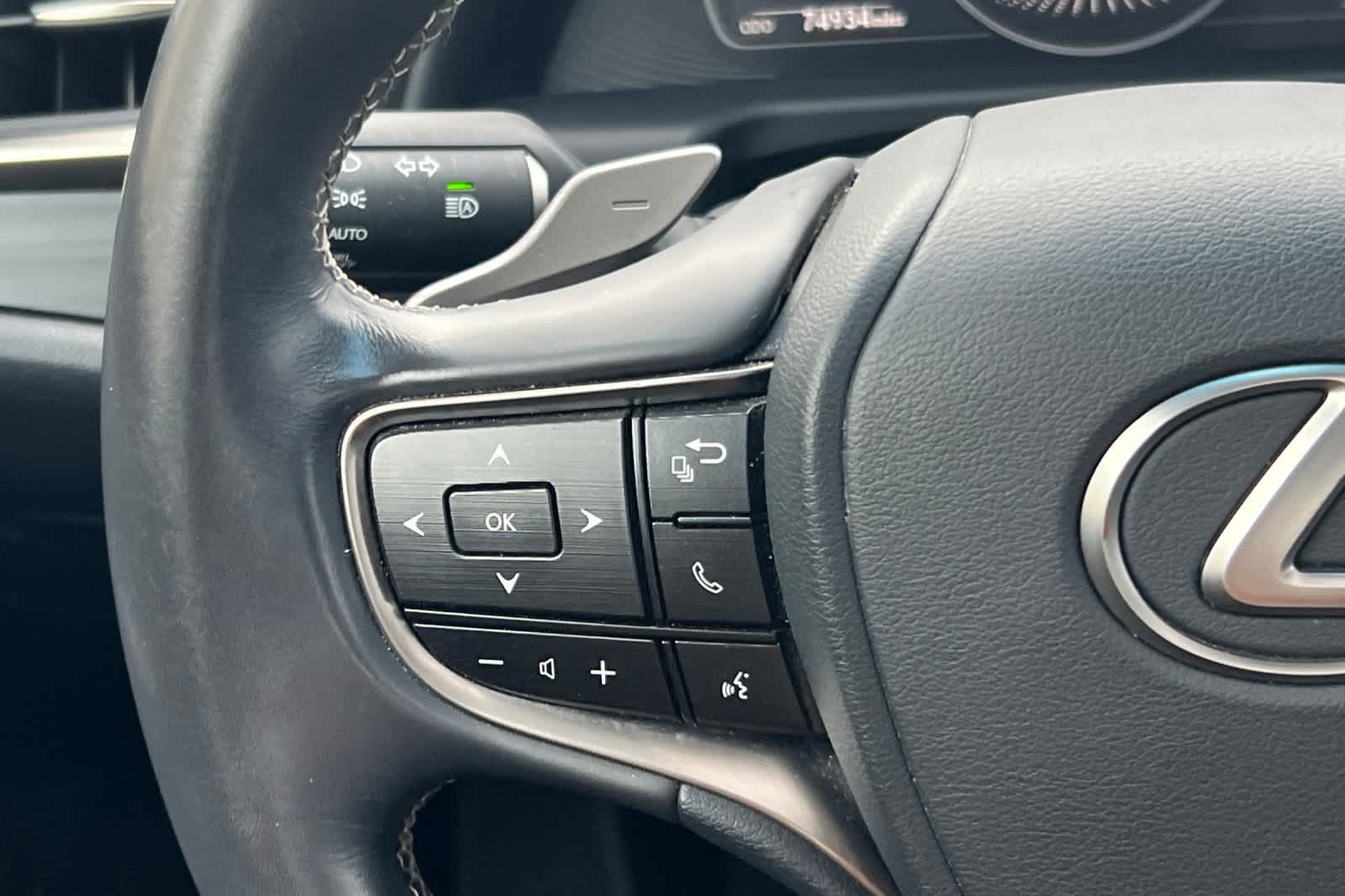 Thumbnail: 2019 Lexus ES - 26