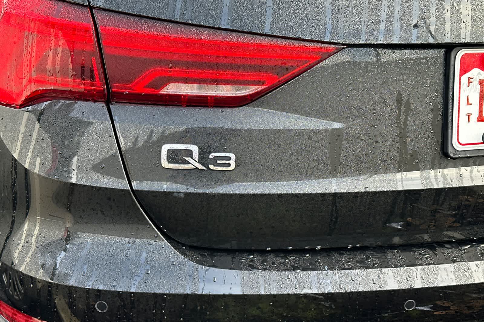 Thumbnail: 2023 Audi Q3 - 7