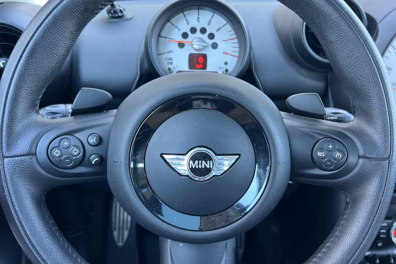 Thumbnail: 2014 MINI Cooper Countryman - 23