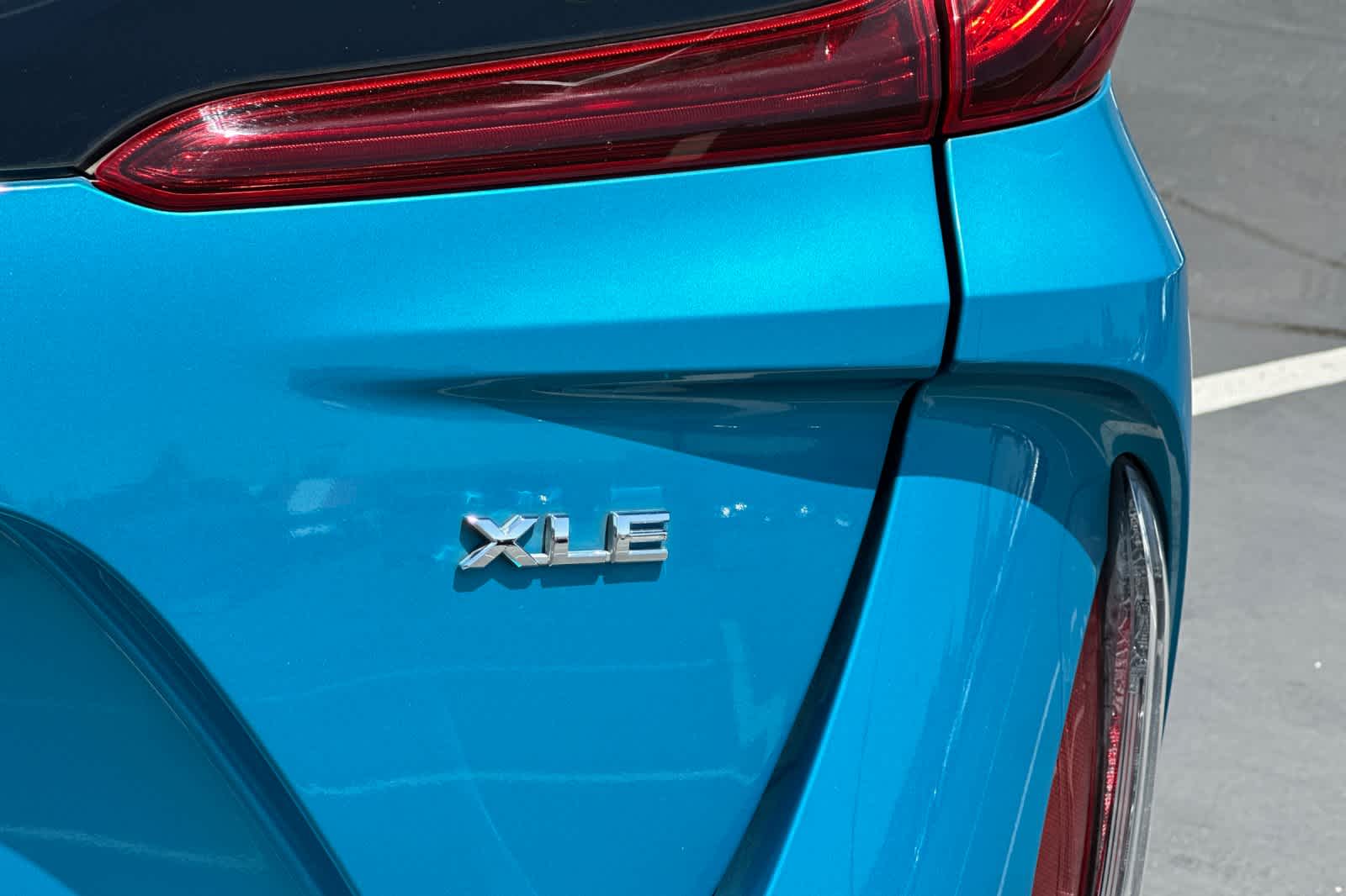 2021 Toyota Prius Prime XLE 32