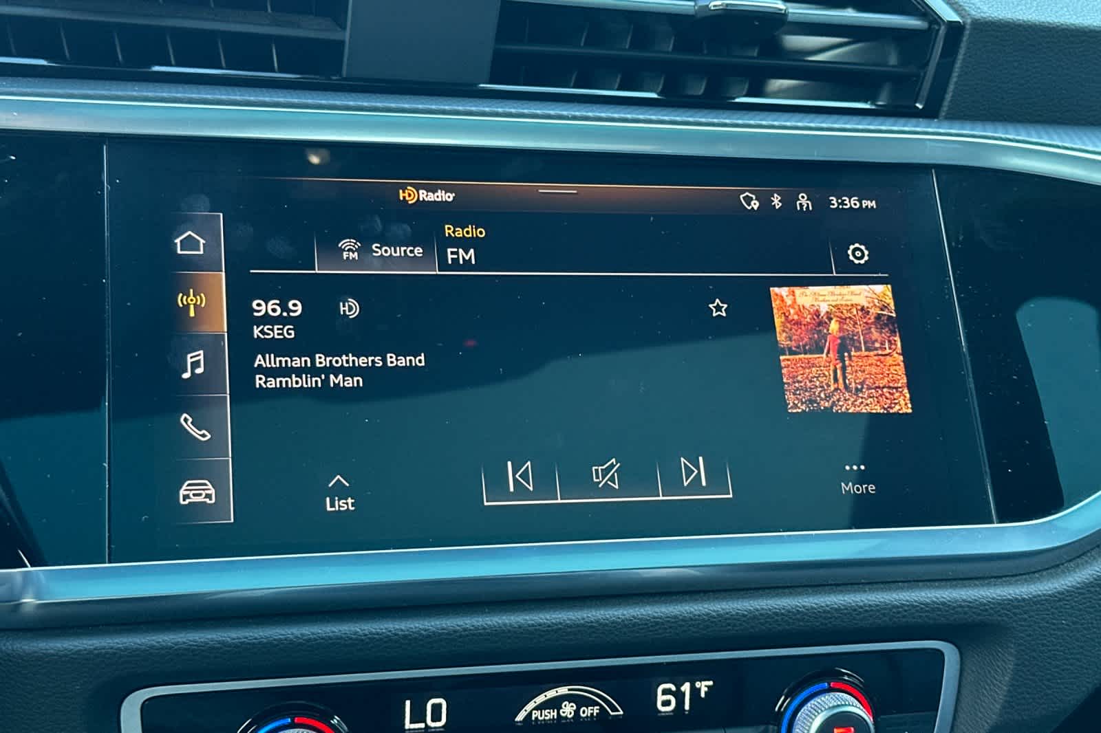 Thumbnail: 2023 Audi Q3 - 20