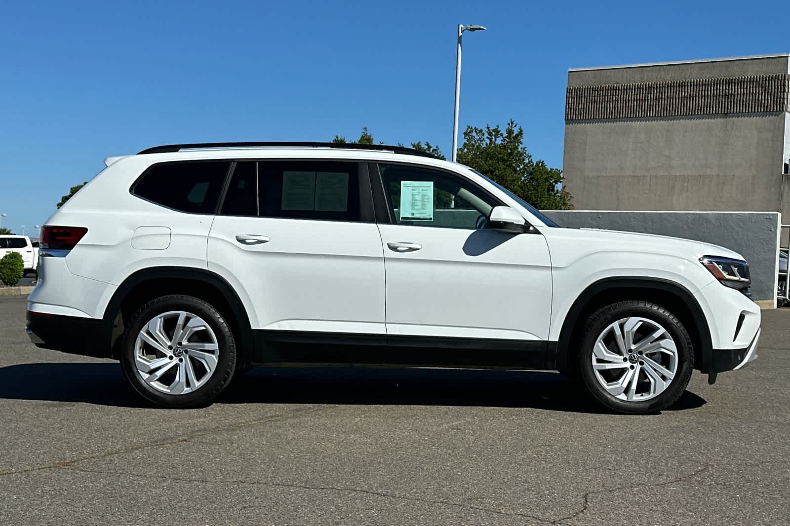 Thumbnail: 2021 Volkswagen Atlas - 6