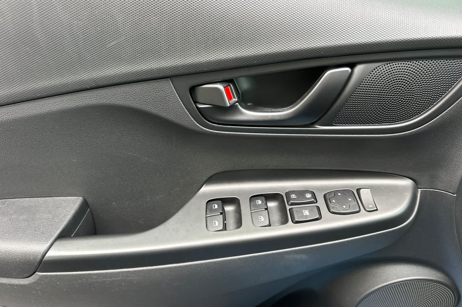 Thumbnail: 2022 Hyundai Kona - 12