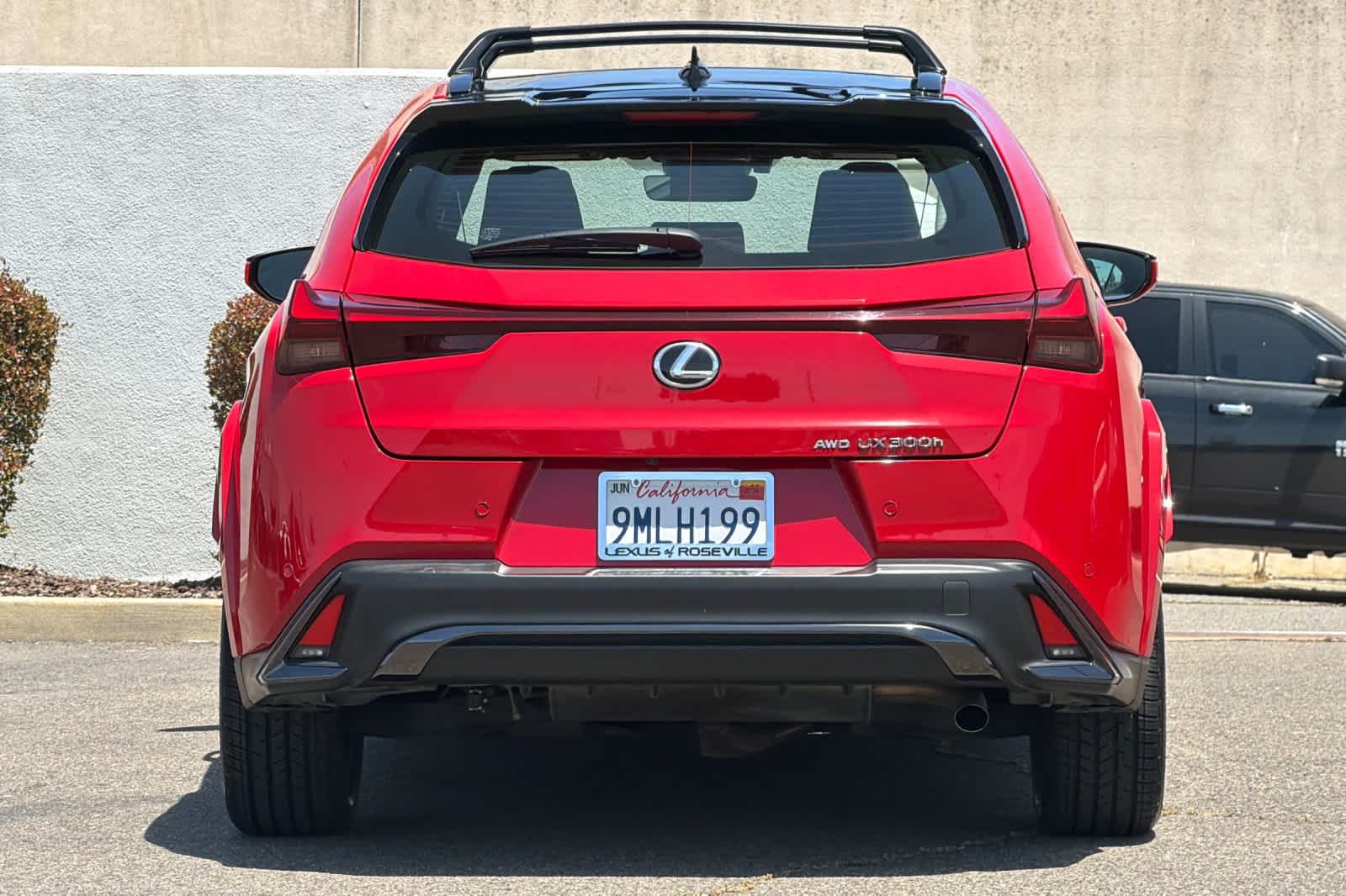 Thumbnail: 2025 Lexus UX - 8