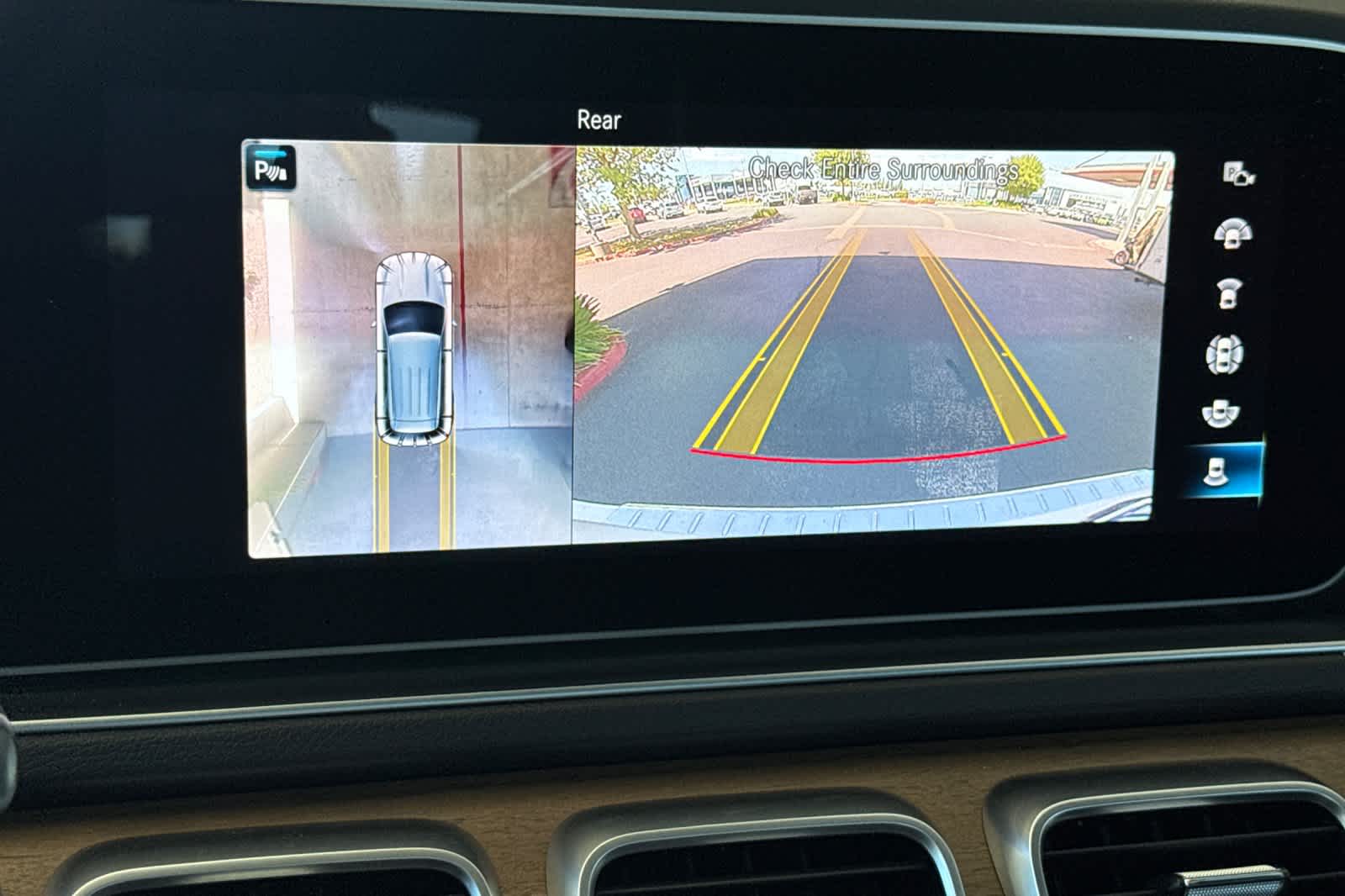 Thumbnail: 2021 Mercedes-Benz GLE - 22