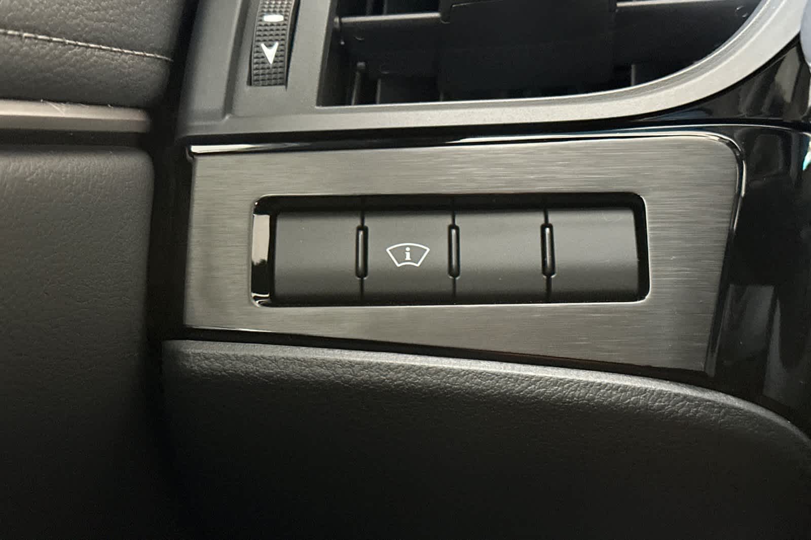 Thumbnail: 2025 Lexus ES - 29