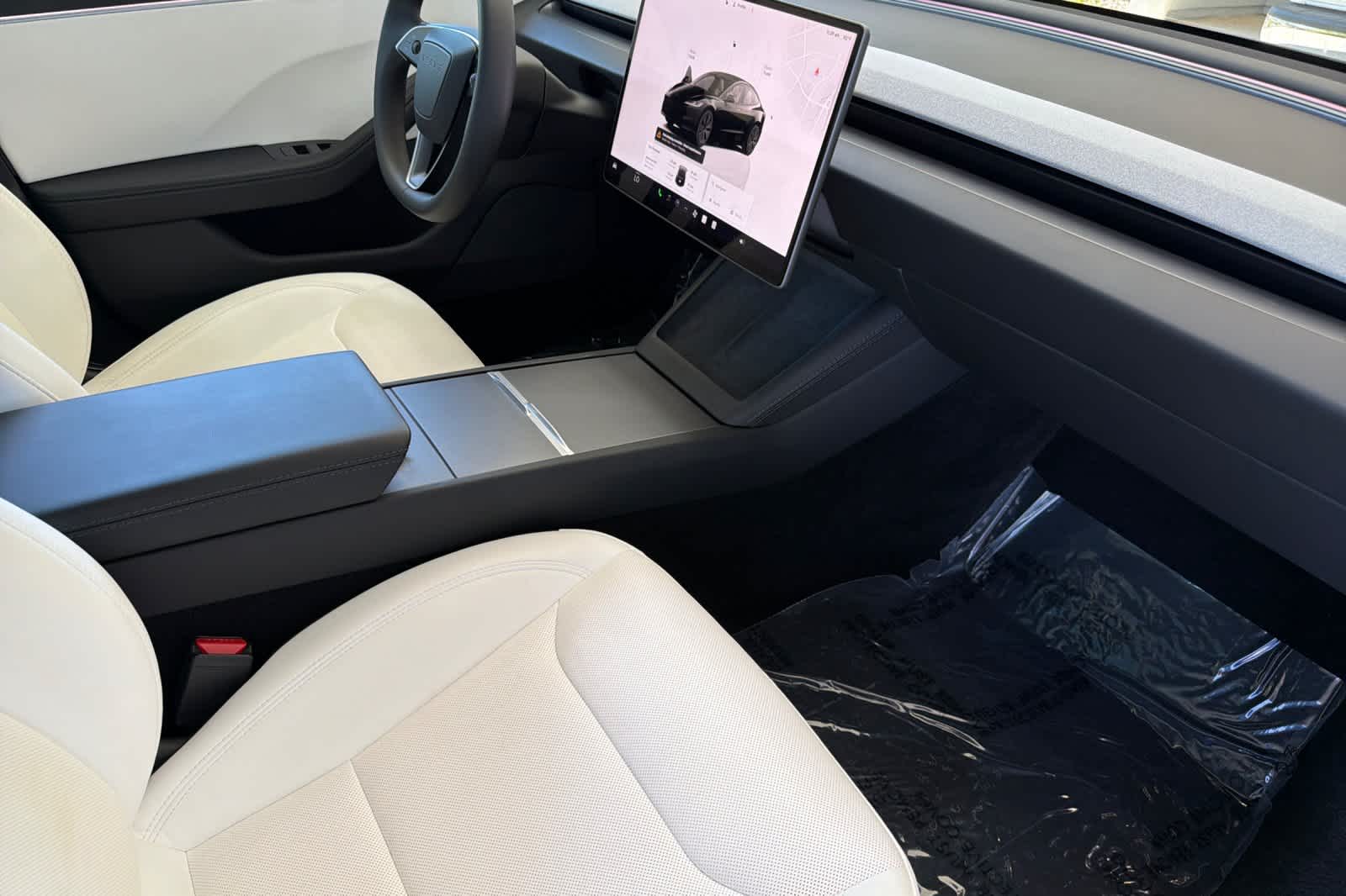 Thumbnail: 2025 Tesla Model 3 - 15