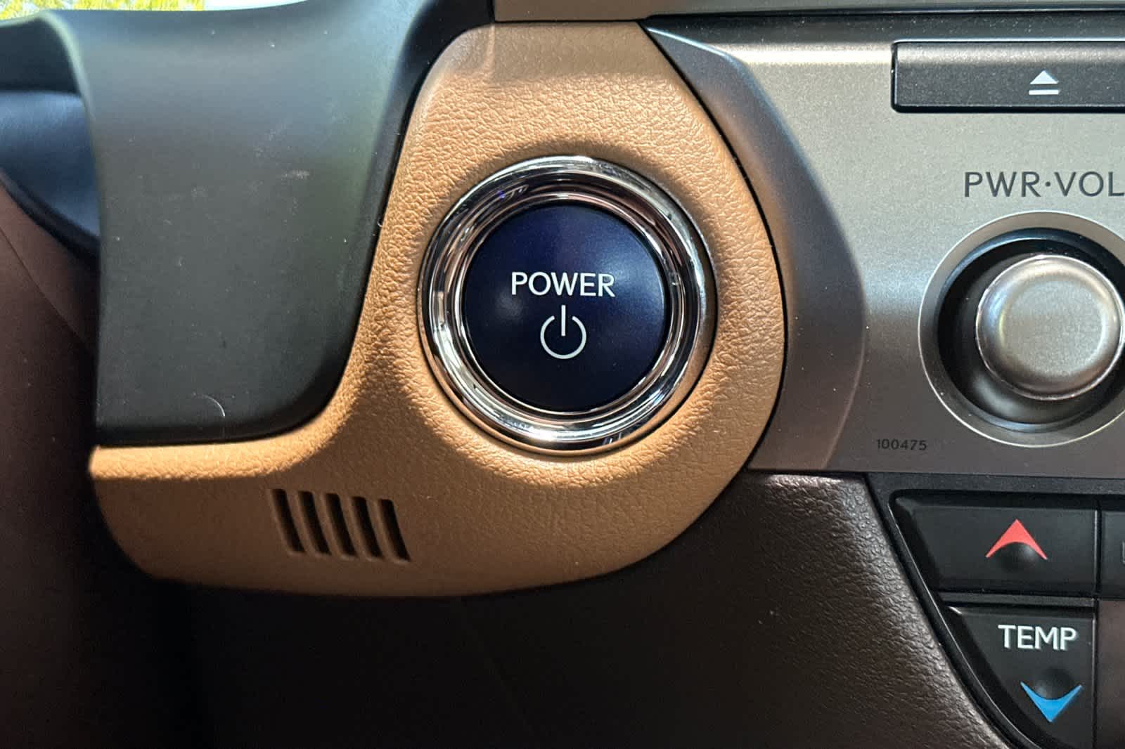 Thumbnail: 2016 Lexus ES - 24