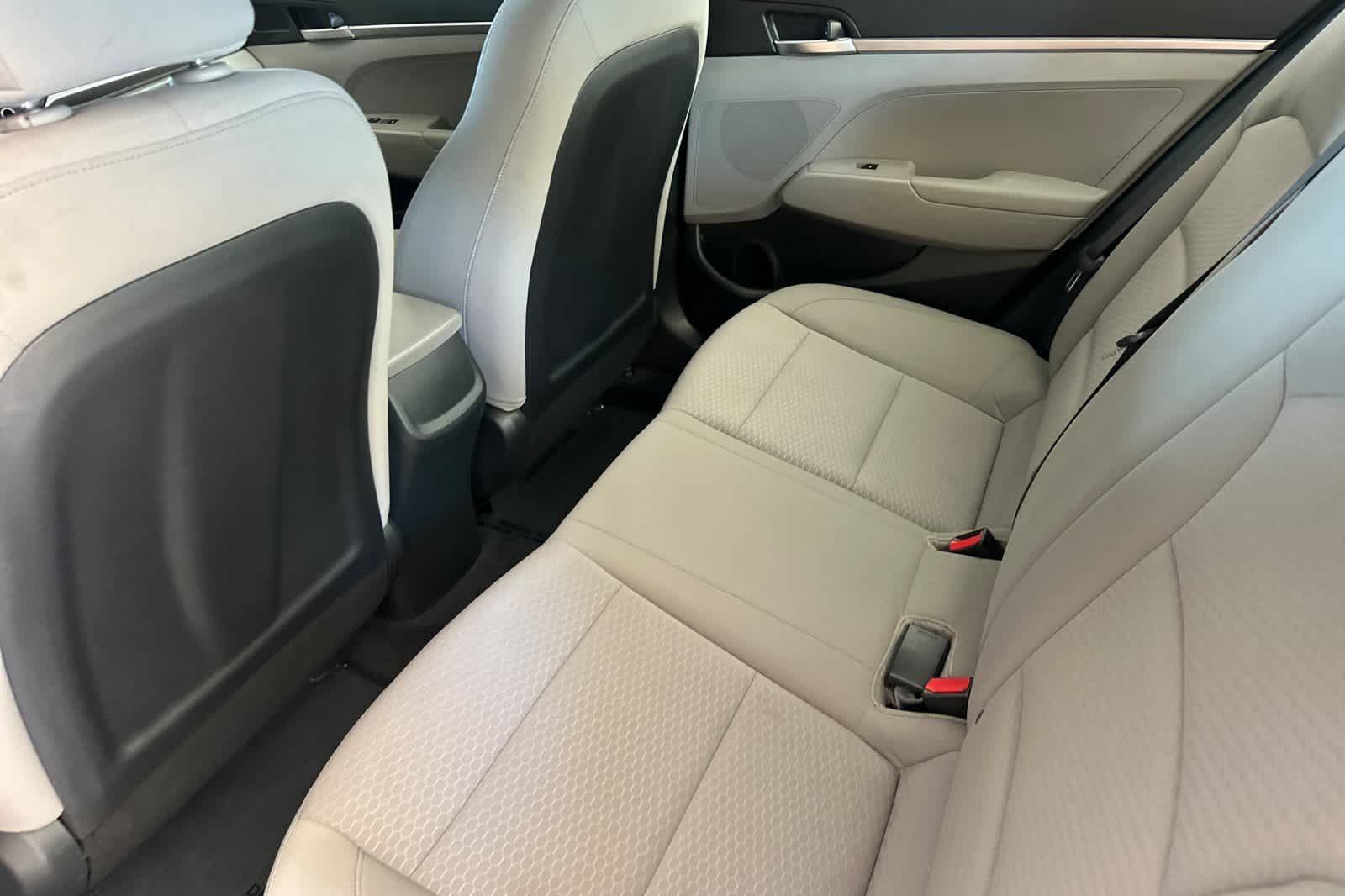 Thumbnail: 2020 Hyundai Elantra - 4