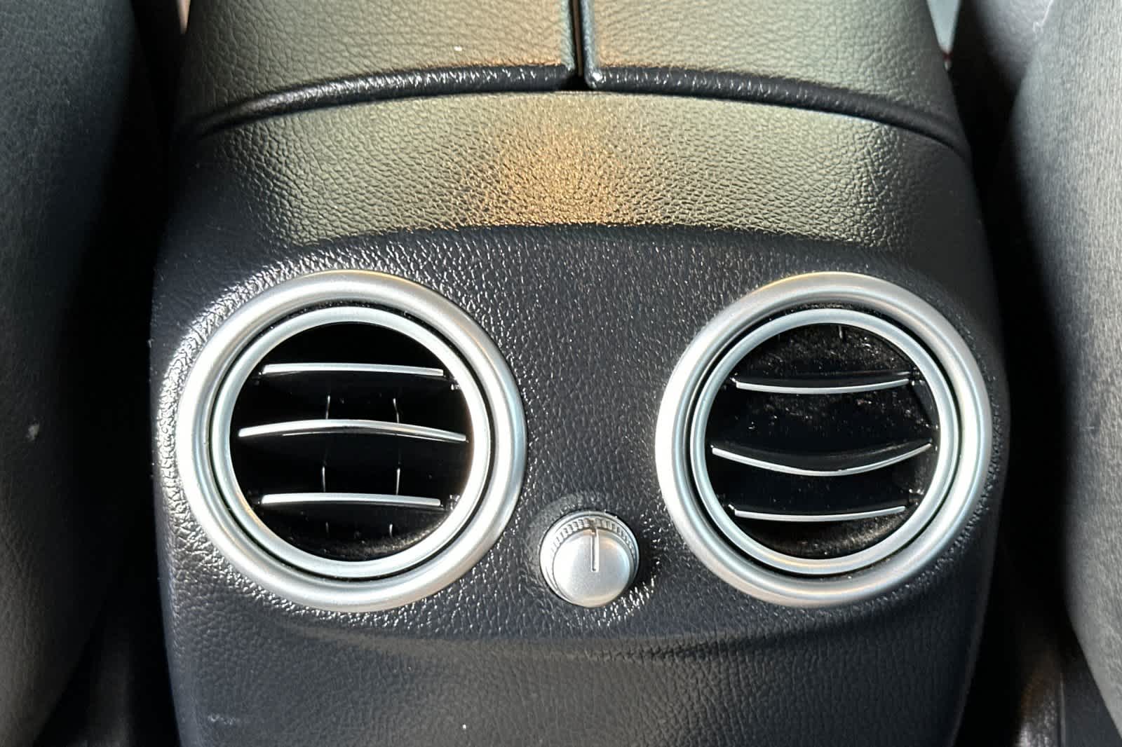 Thumbnail: 2022 Mercedes-Benz GLC - 14