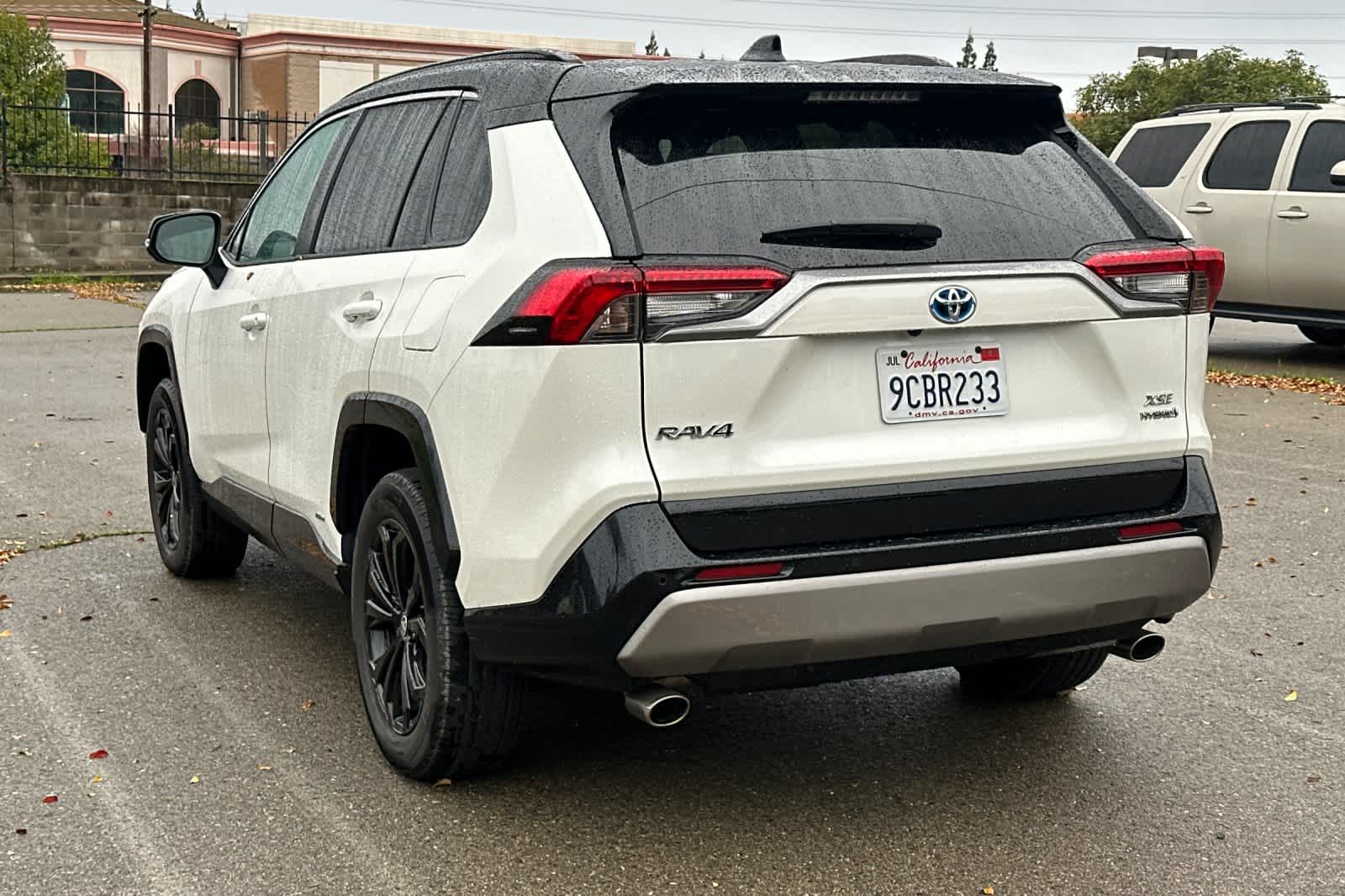 Thumbnail: 2022 Toyota RAV4 - 4