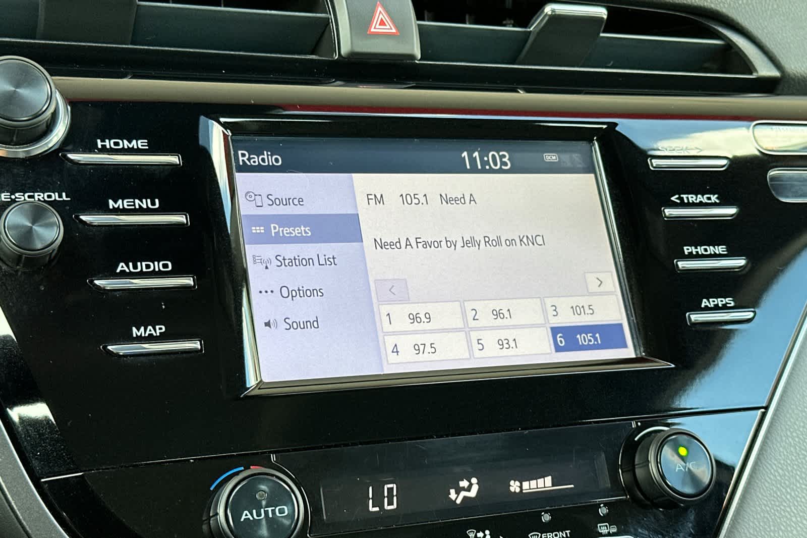 Thumbnail: 2019 Toyota Camry - 18