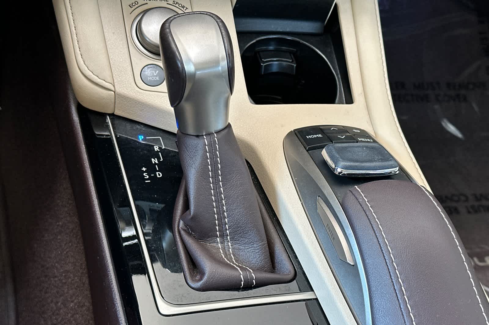 Thumbnail: 2017 Lexus ES - 23