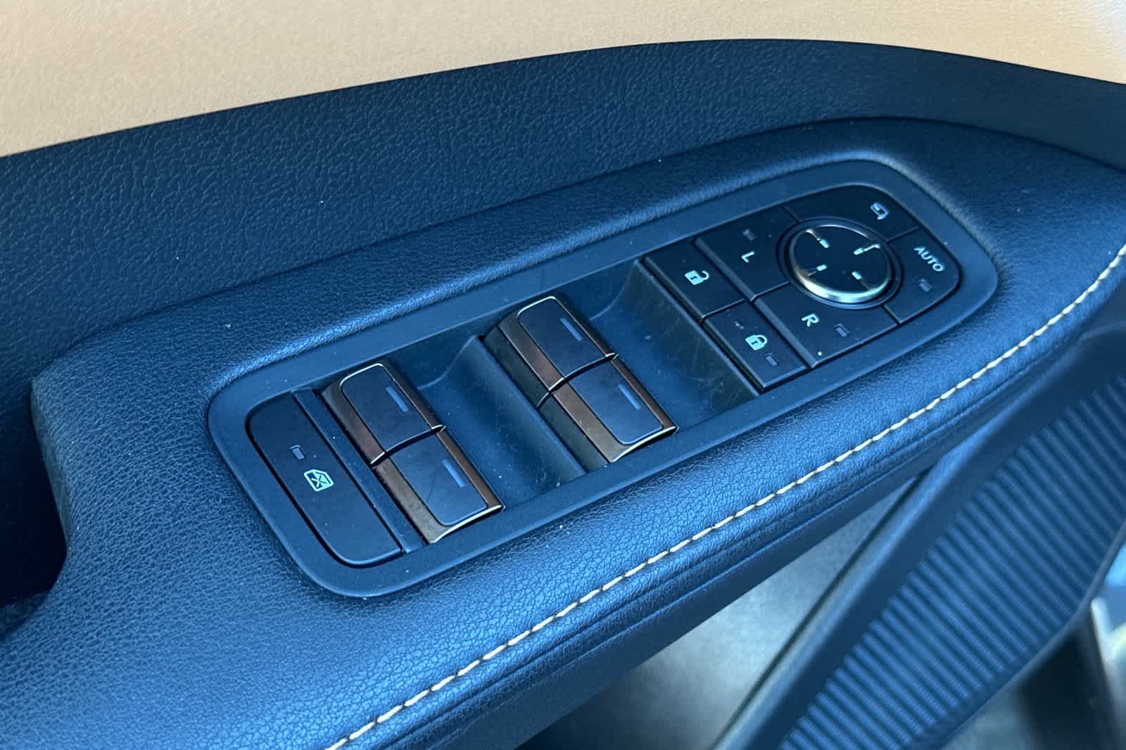 Thumbnail: 2025 Lexus RX - 13