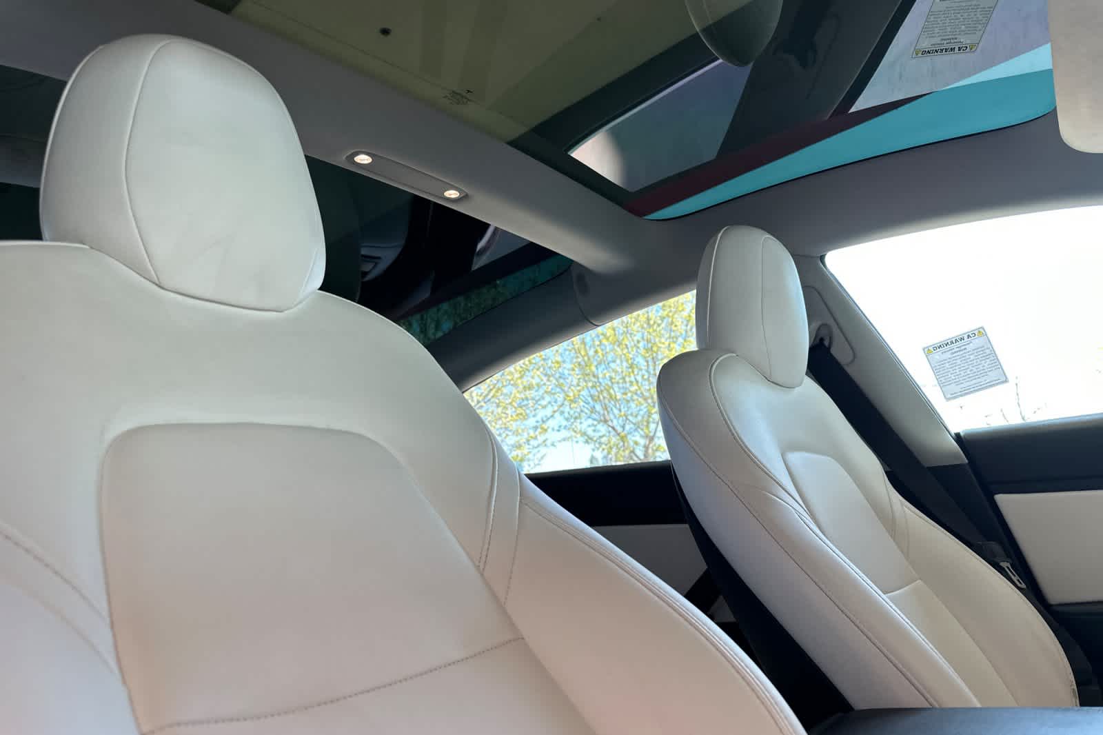 Thumbnail: 2019 Tesla Model 3 - 17